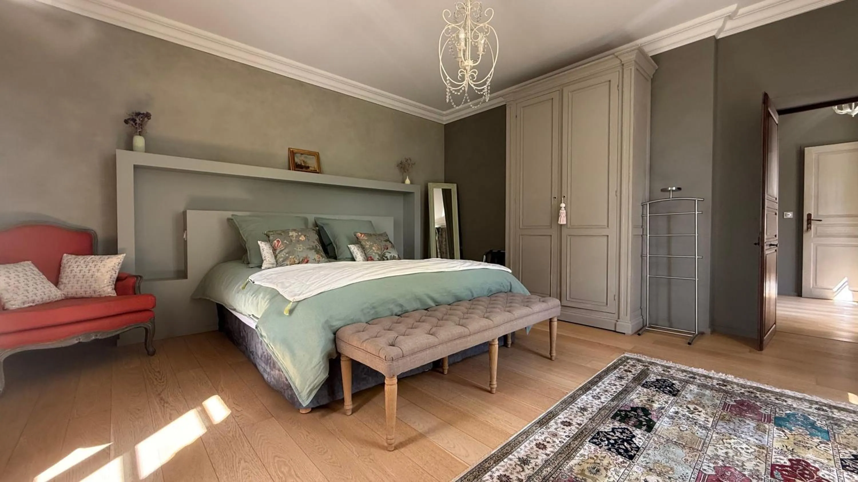 Bedroom, Bed in Les Hauts de Sauliès - Chambre et Table d'Hôtes de charme