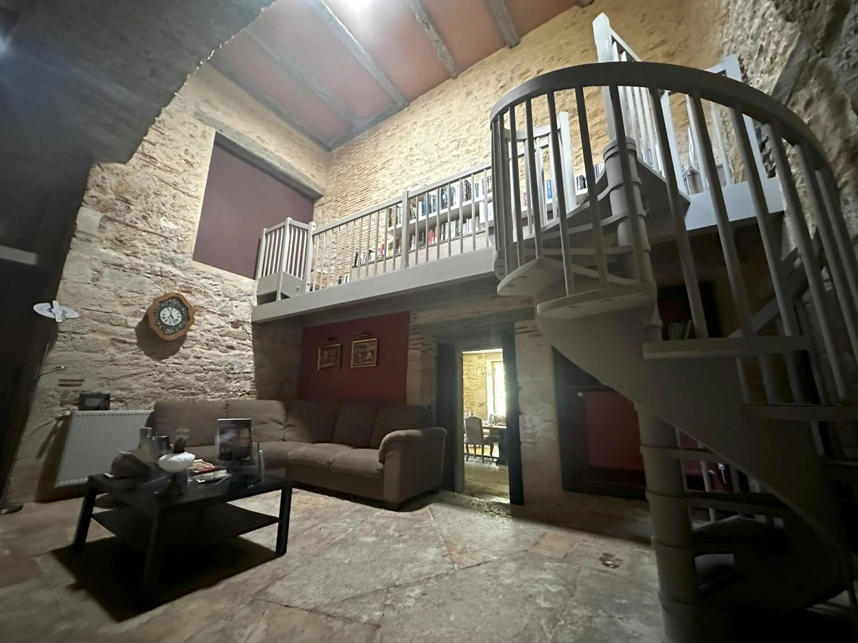 Library in Les Hauts de Sauliès - Chambre et Table d'Hôtes de charme