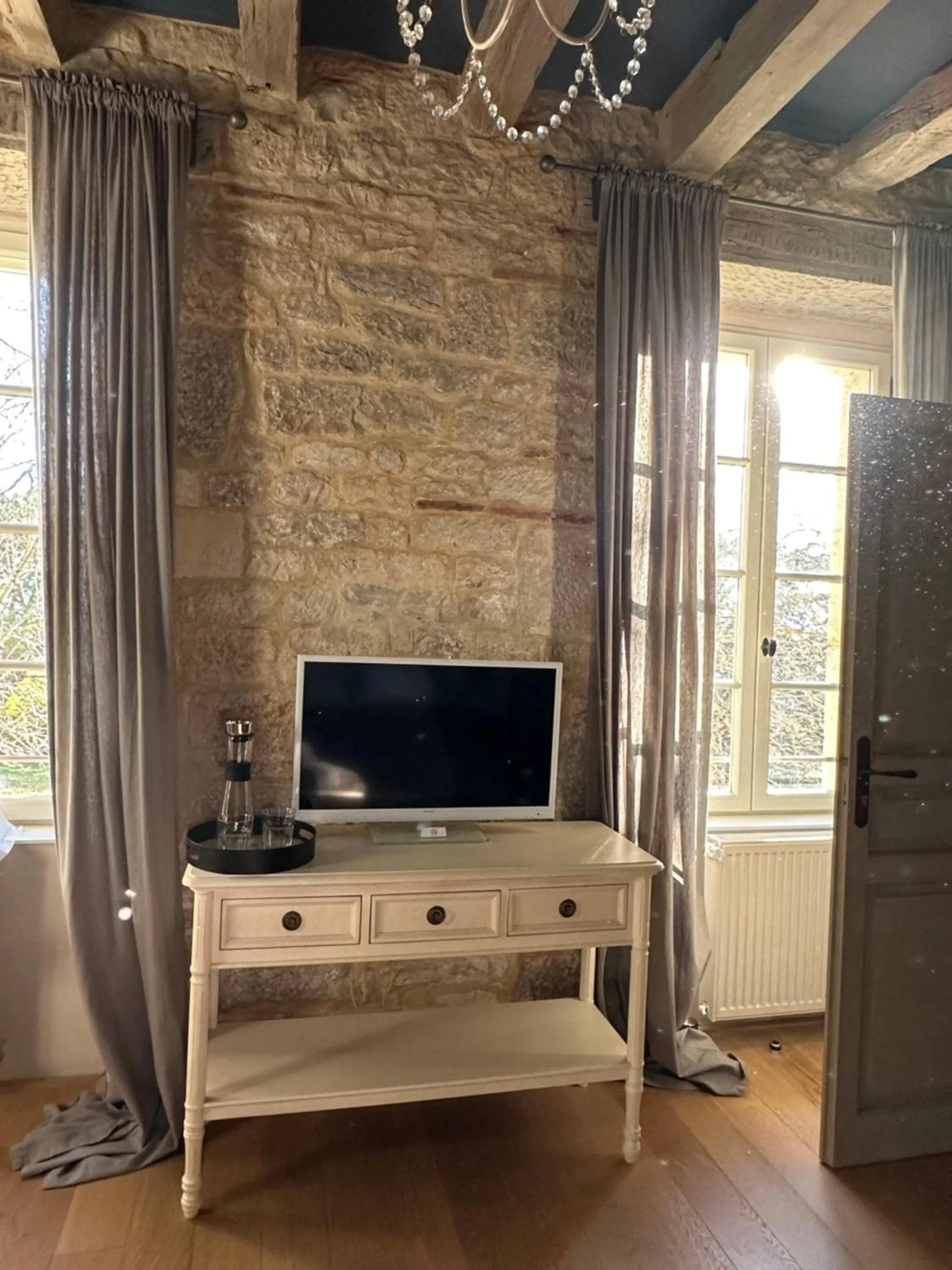 Bedroom in Les Hauts de Sauliès - Chambre et Table d'Hôtes de charme