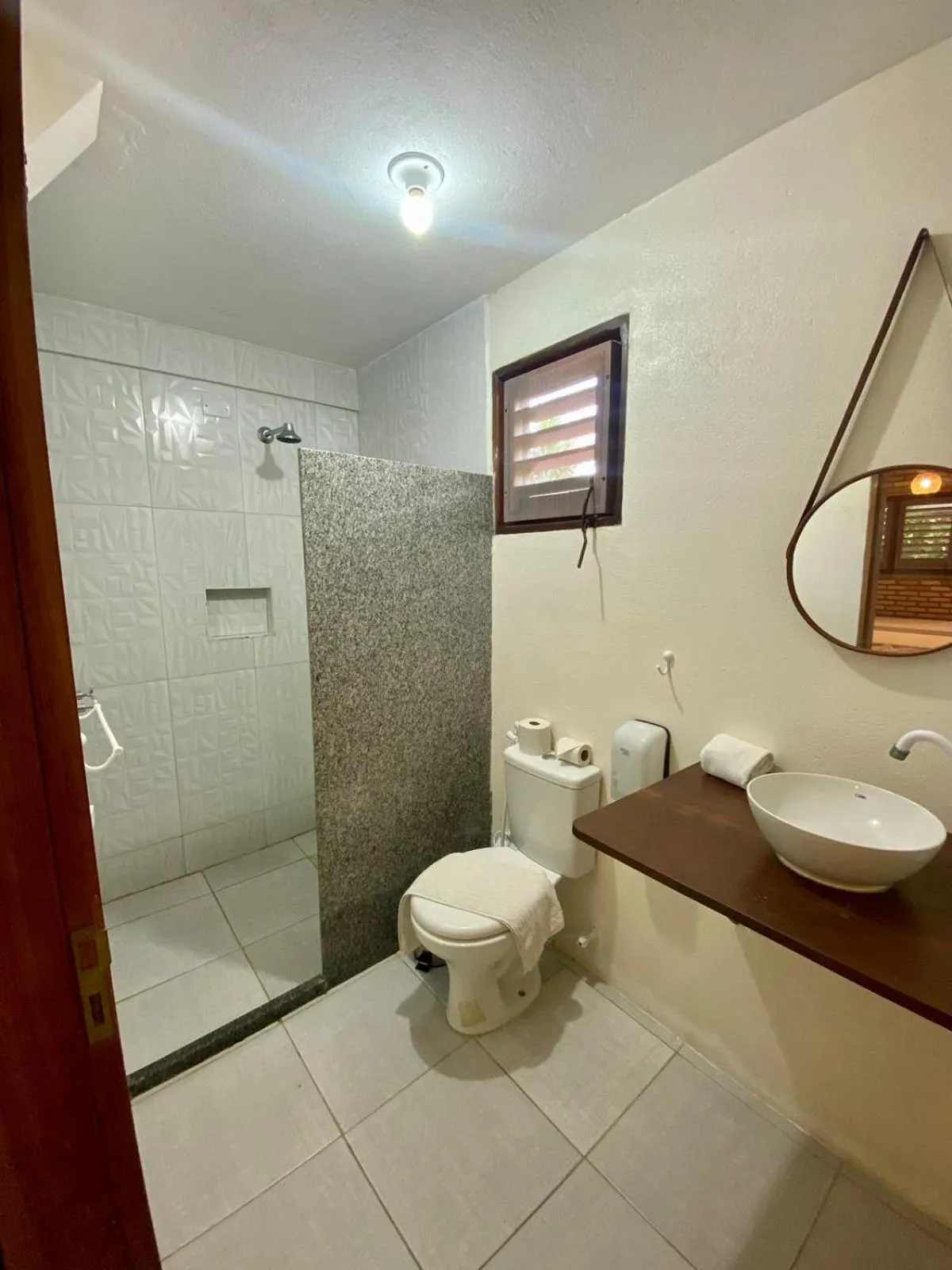 Shower in POUSADA TAIEIRAS