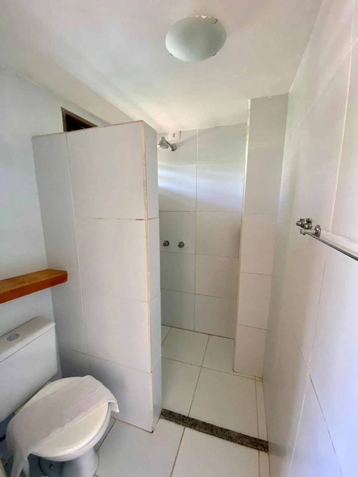 Shower in POUSADA TAIEIRAS