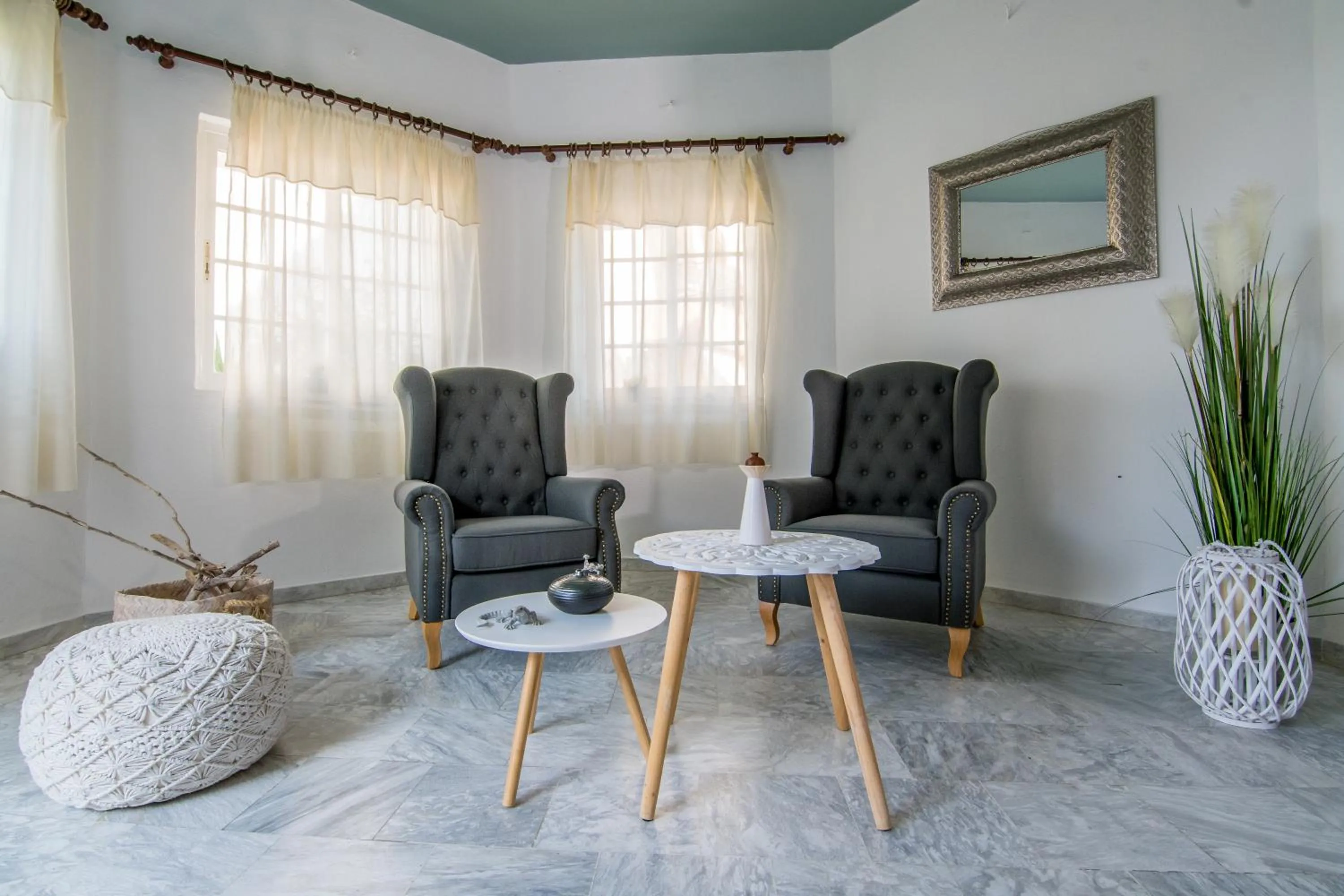 Seating area in Hotel Agios Thomas