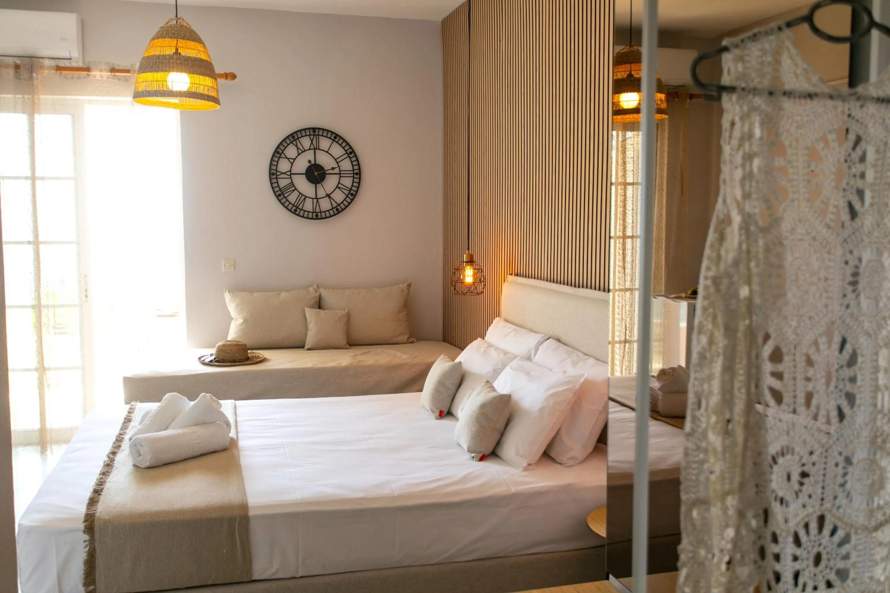 Bed in Hotel Agios Thomas