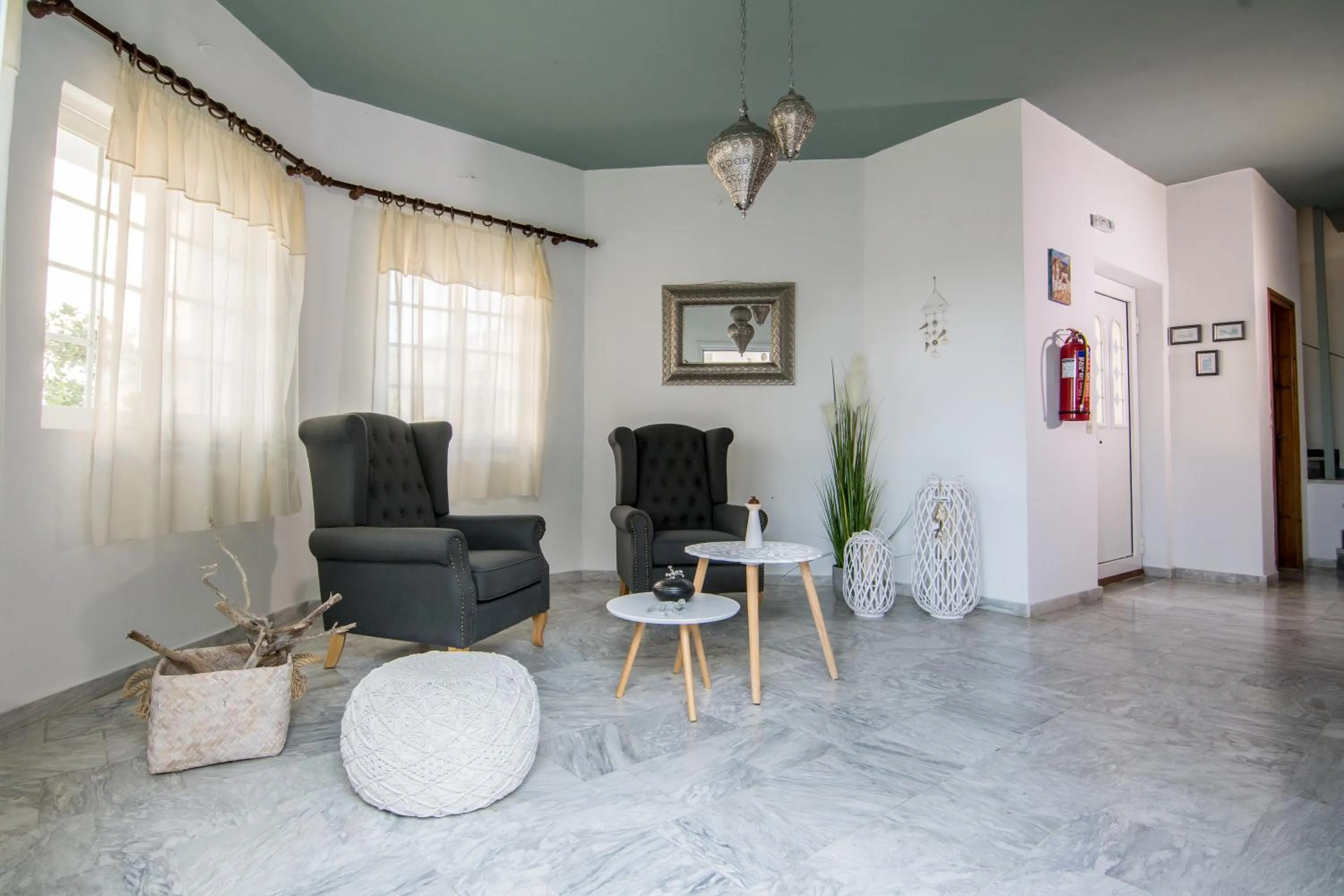 Seating area in Hotel Agios Thomas