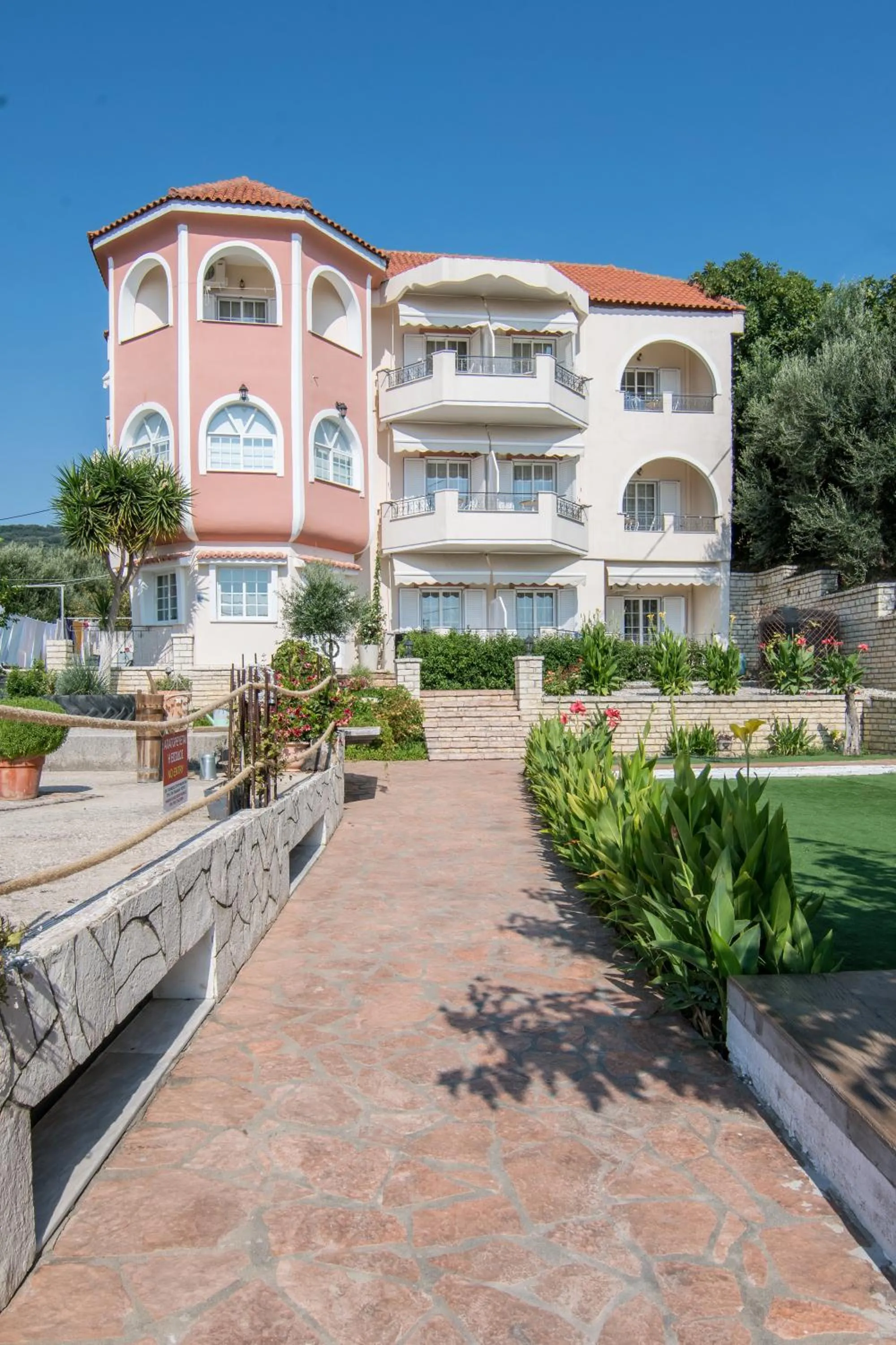 Property building in Hotel Agios Thomas