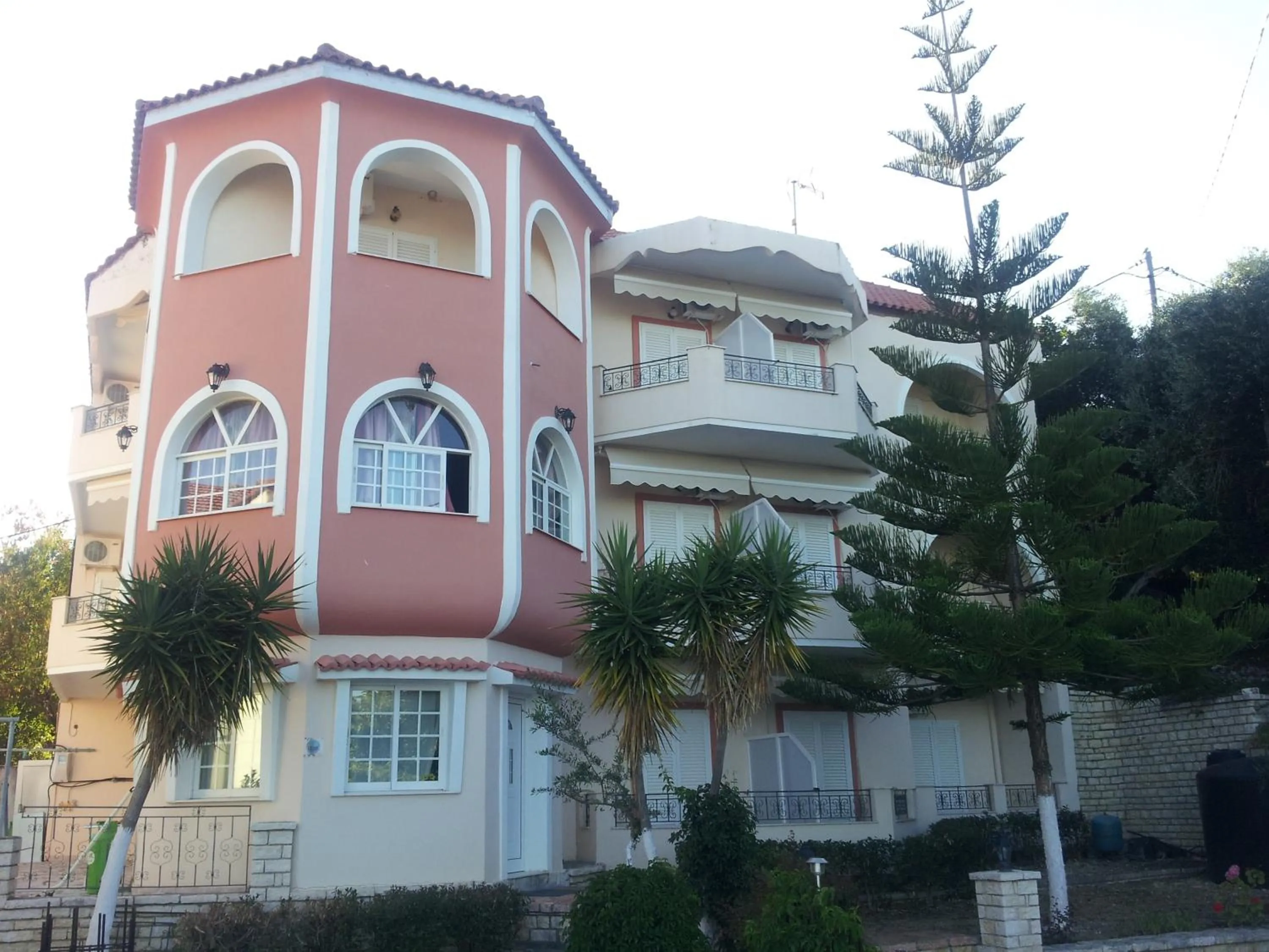 Facade/entrance in Hotel Agios Thomas