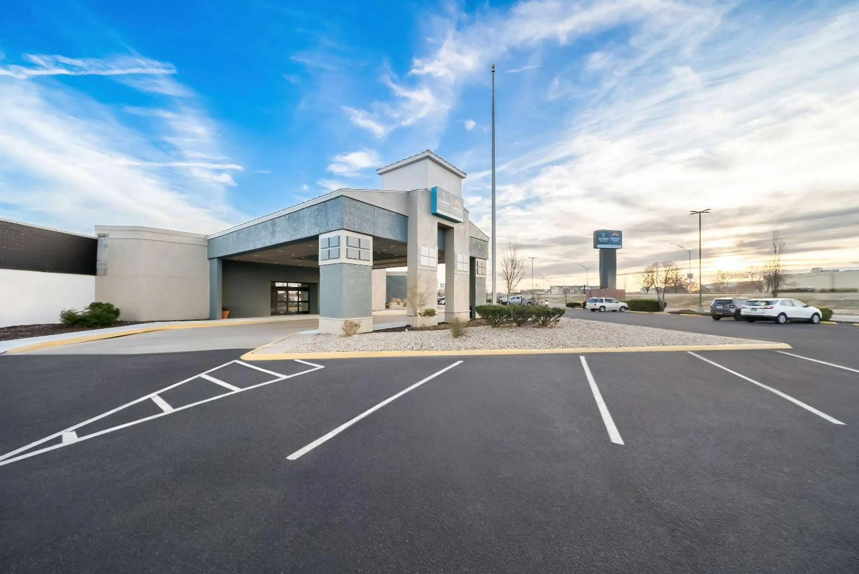 Property building in Clarion Inn & Suites and Convention Center