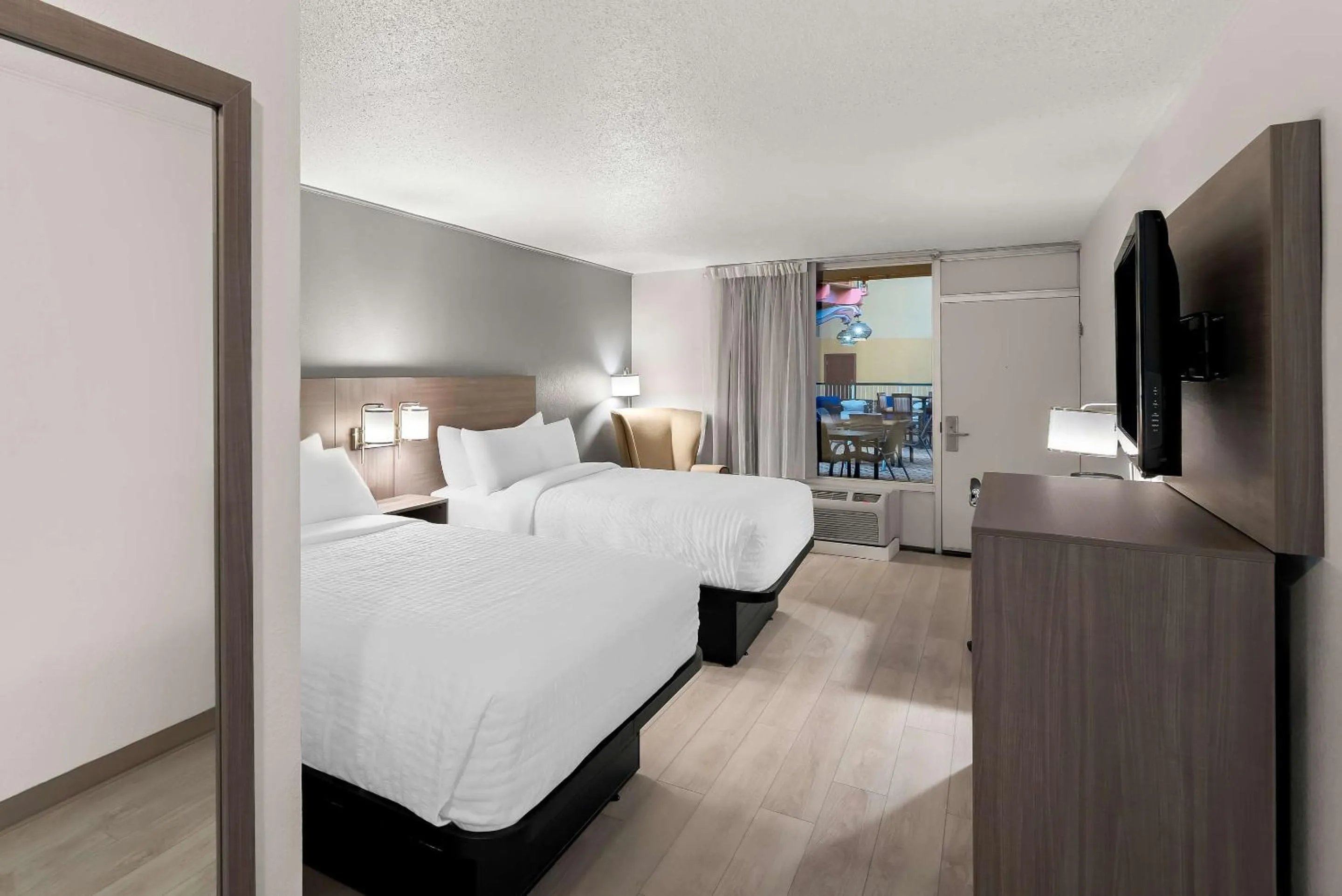 Bedroom, Bed in Clarion Inn & Suites and Convention Center