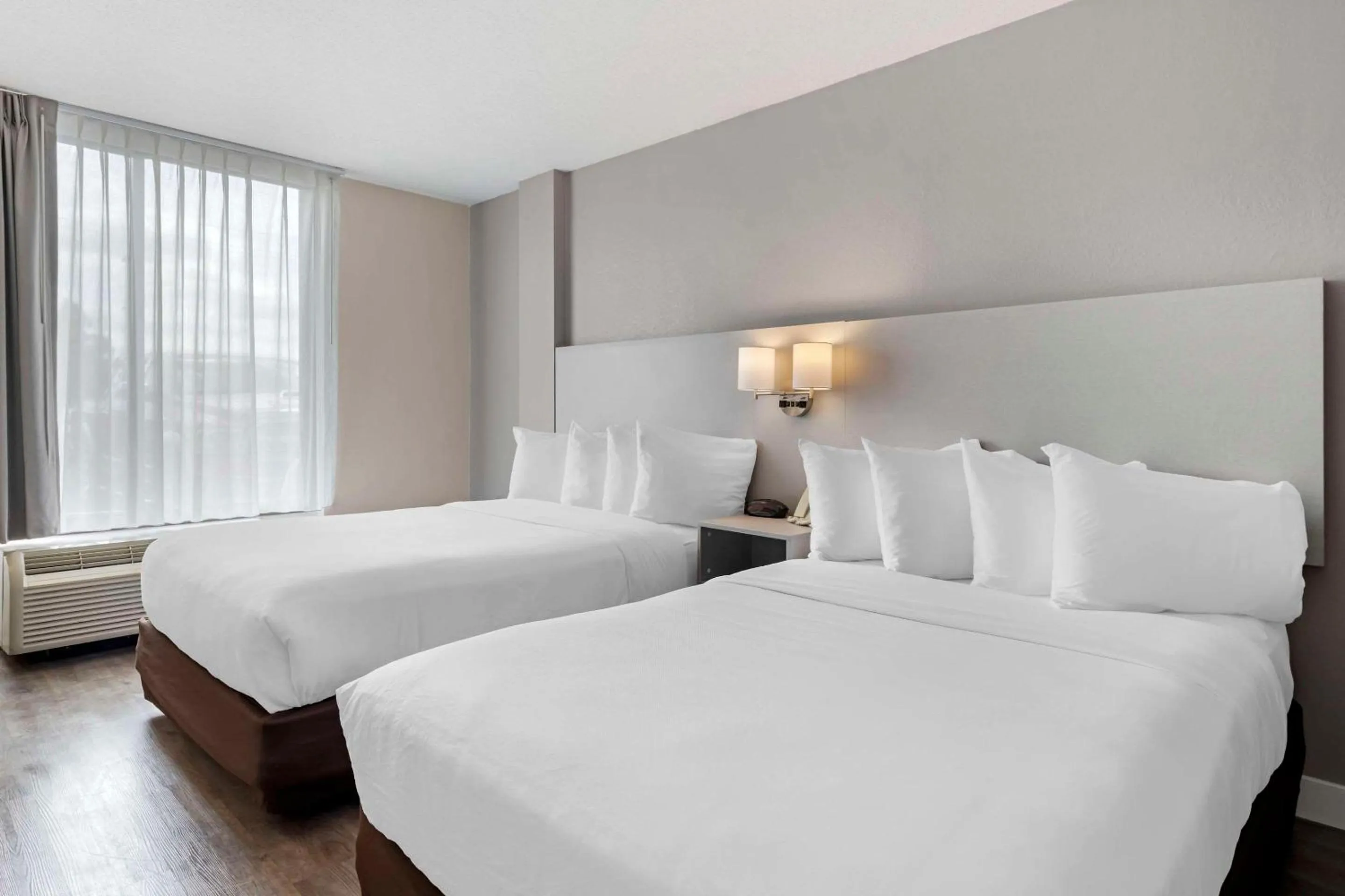 Bed in MainStay Suites MSP Airport - Mall of America