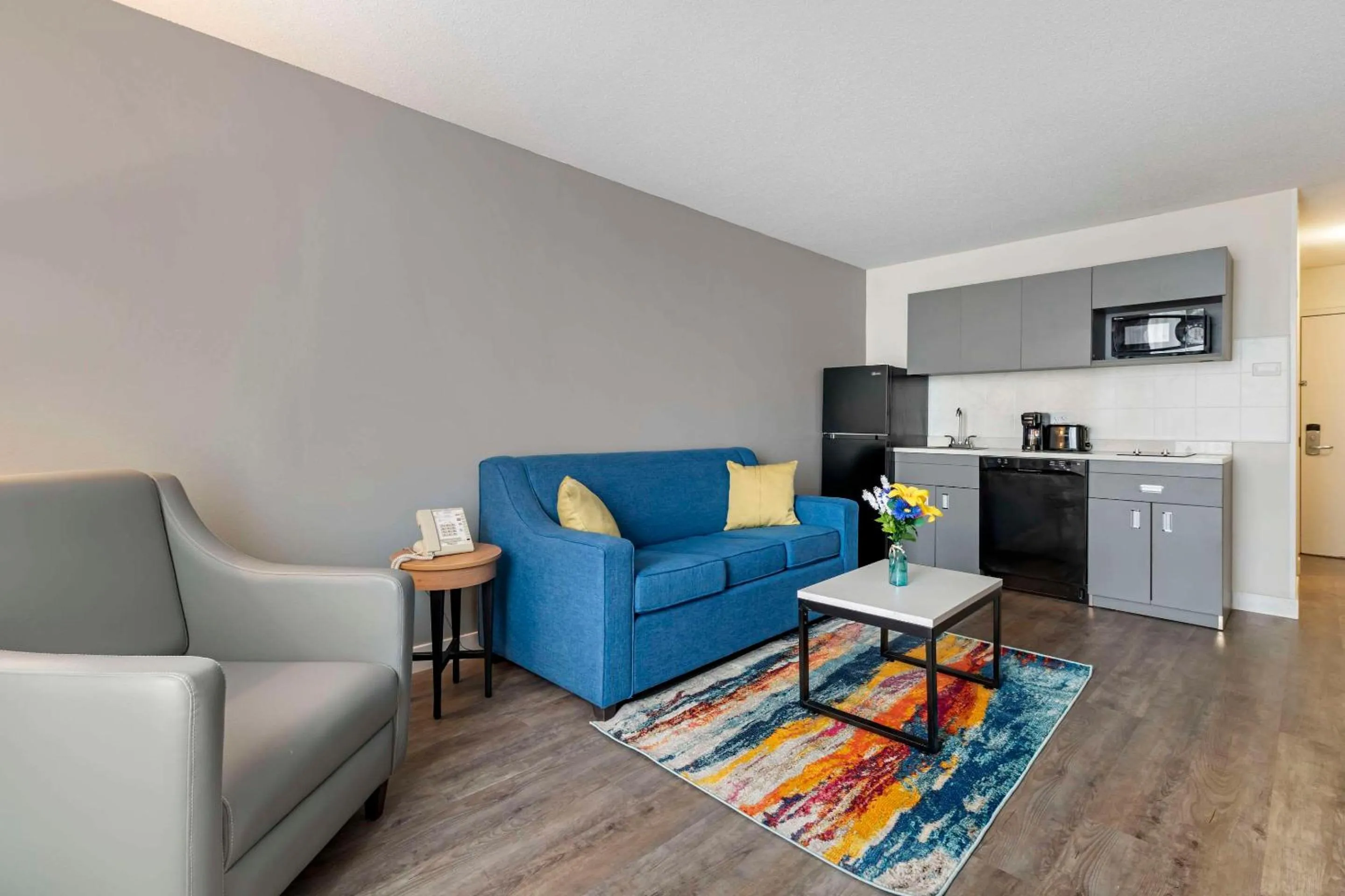 Bedroom in MainStay Suites MSP Airport - Mall of America