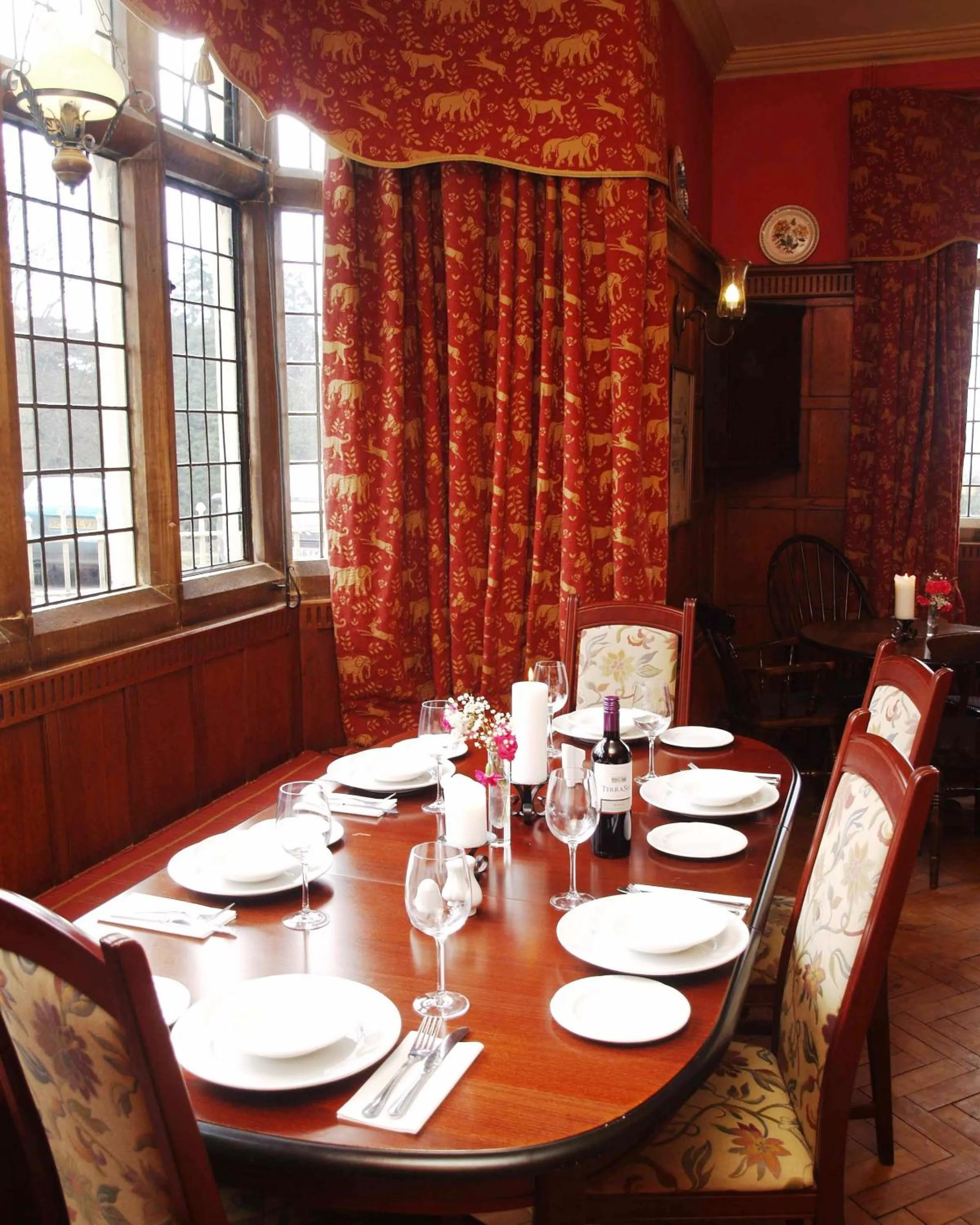 Restaurant/places to eat in Amberley Inn