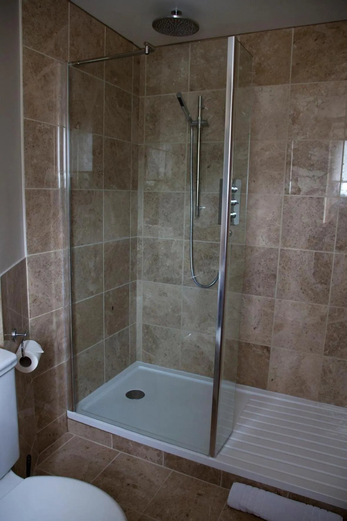 Bathroom in Amberley Inn