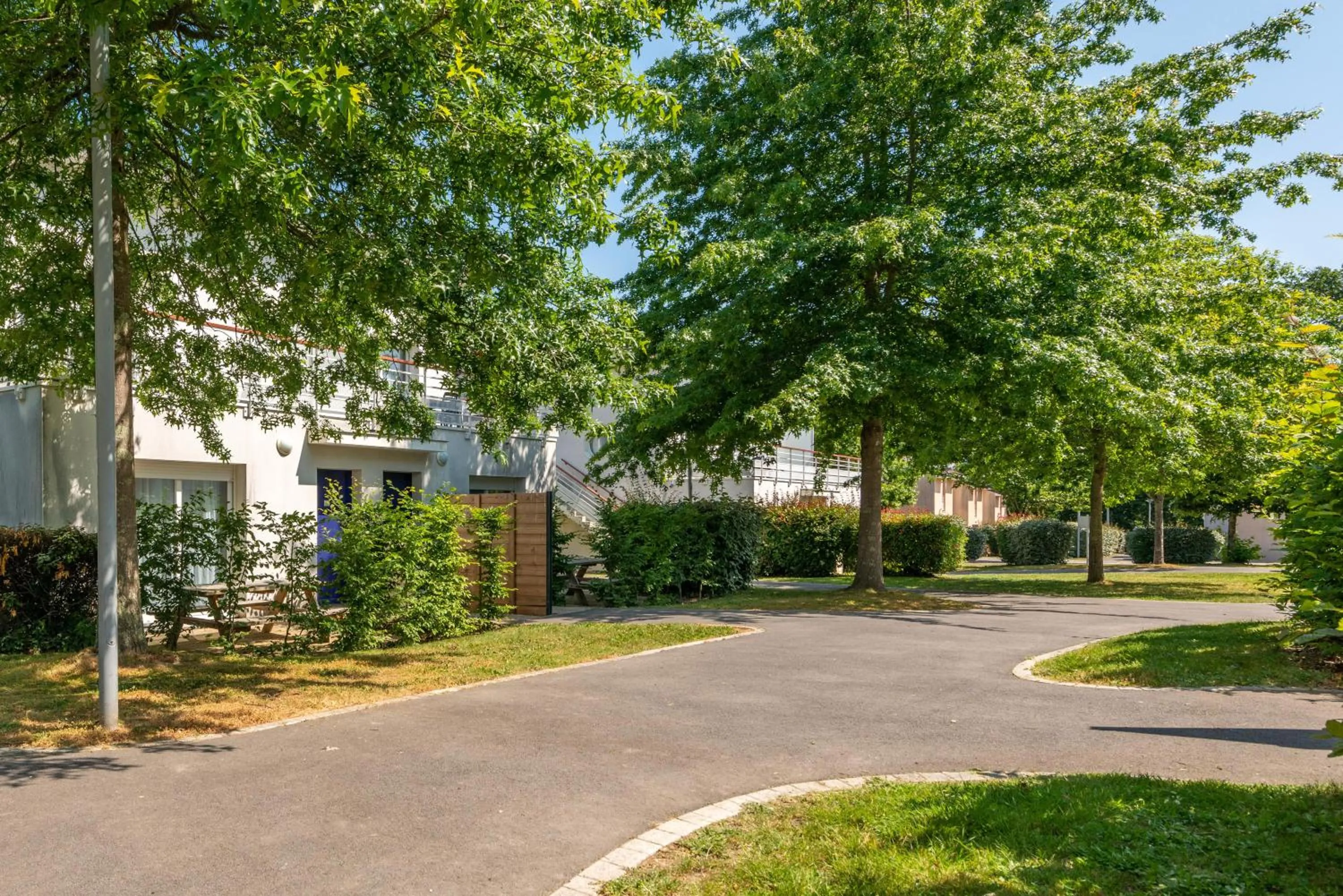 Garden view in Comfort Aparthotel Nantes La Beaujoire
