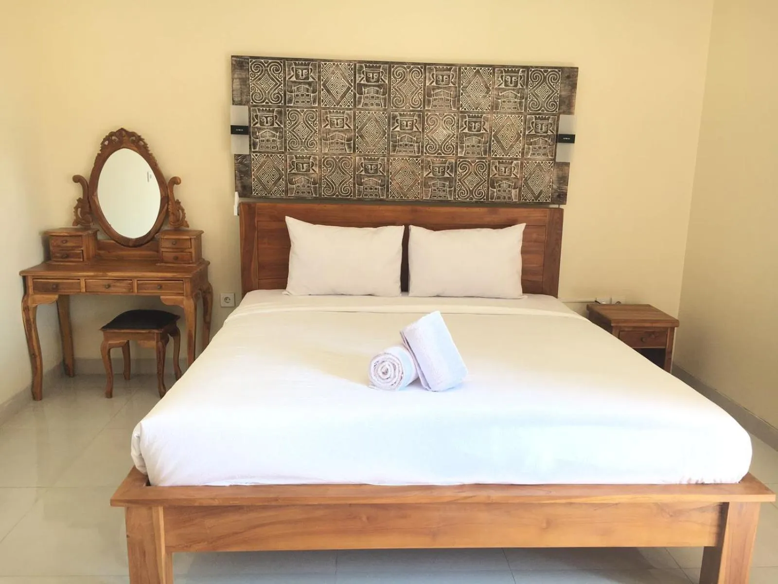 Bed in Alam Canggu Kuta by ABM