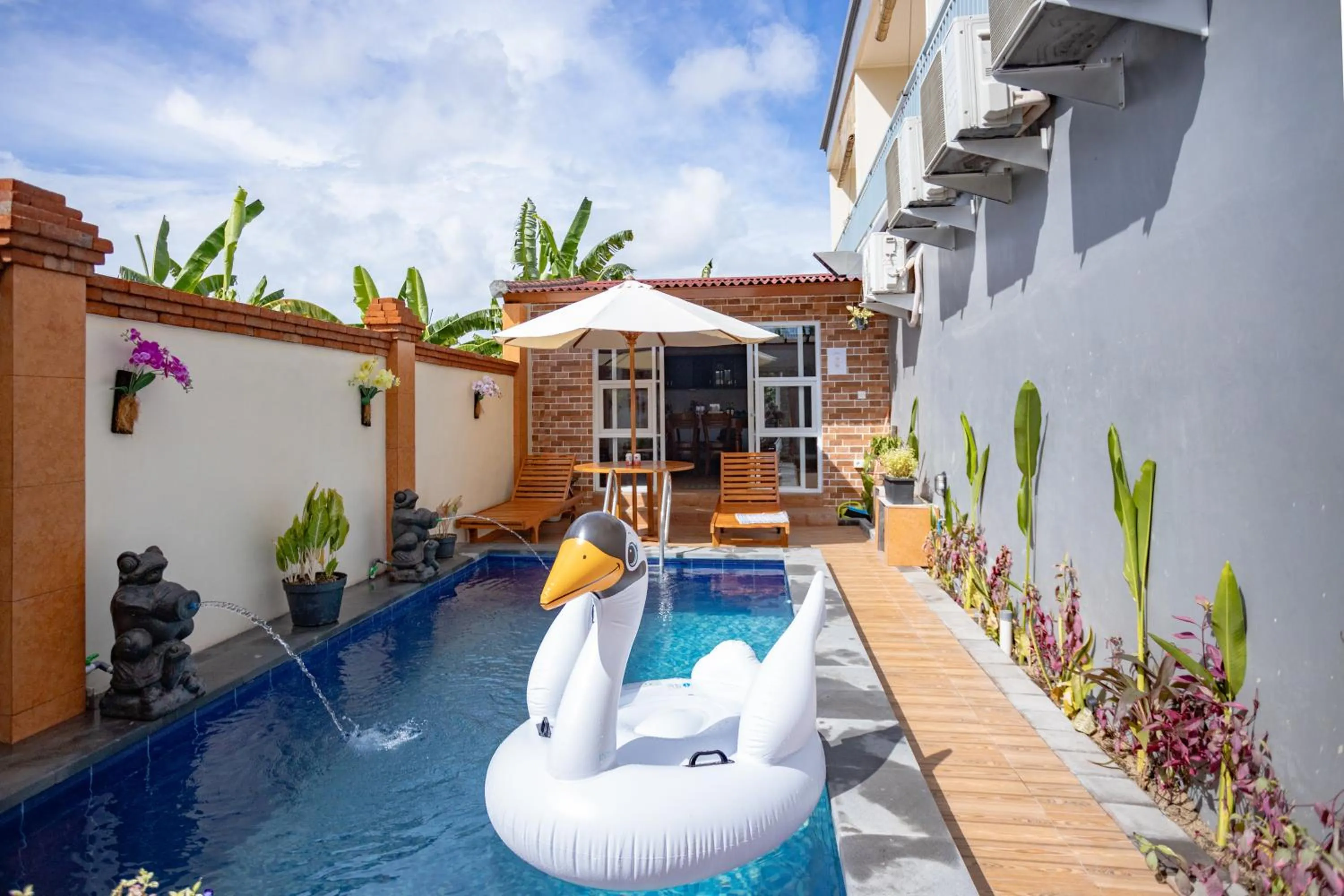 Swimming pool in Alam Canggu Kuta by ABM