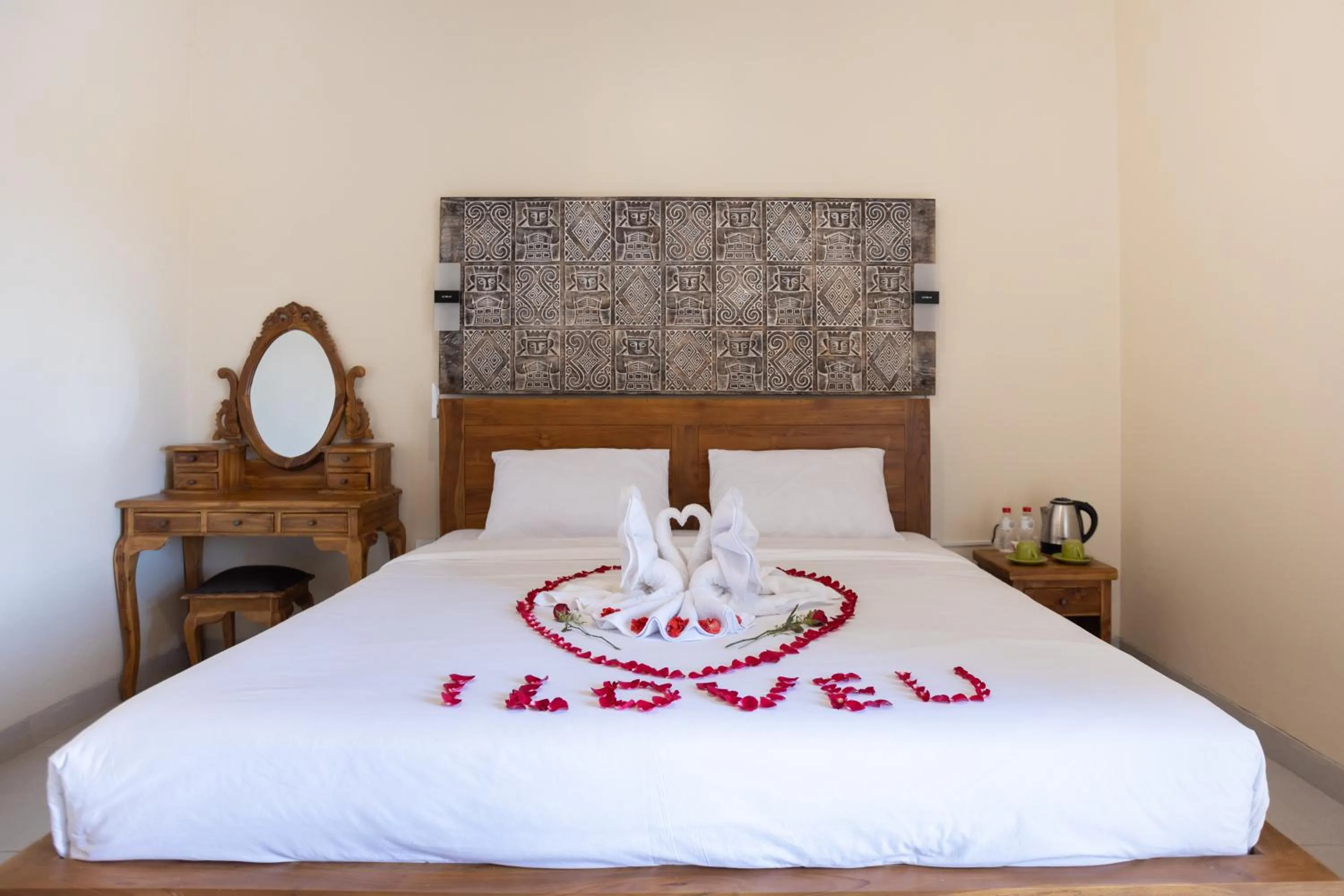 room service, Bed in Alam Canggu Kuta by ABM