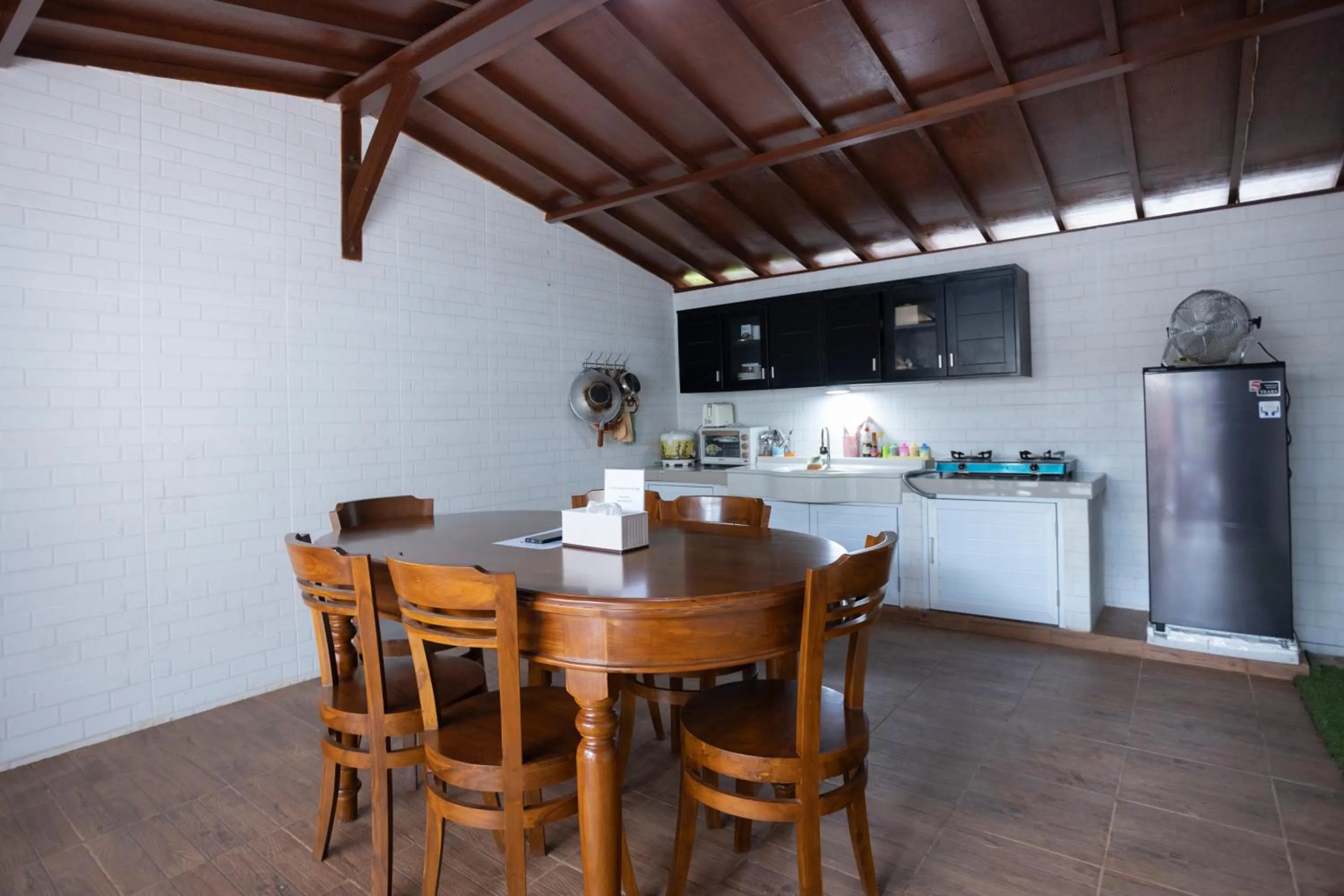 kitchen in Alam Canggu Kuta by ABM