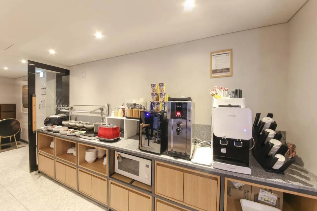 Brown Dot Hotel Hadan