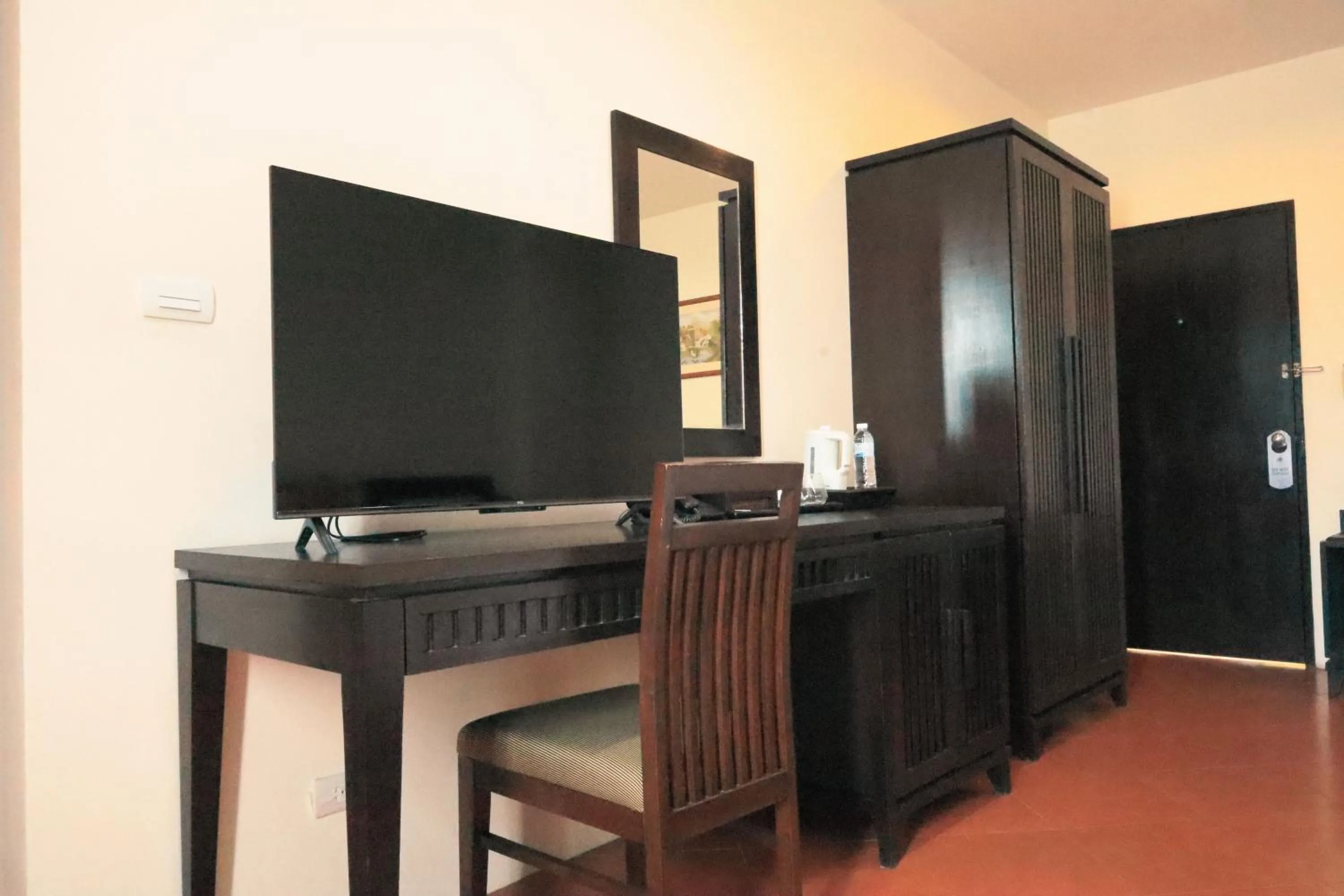 TV and multimedia in Harmony Patong Hotel