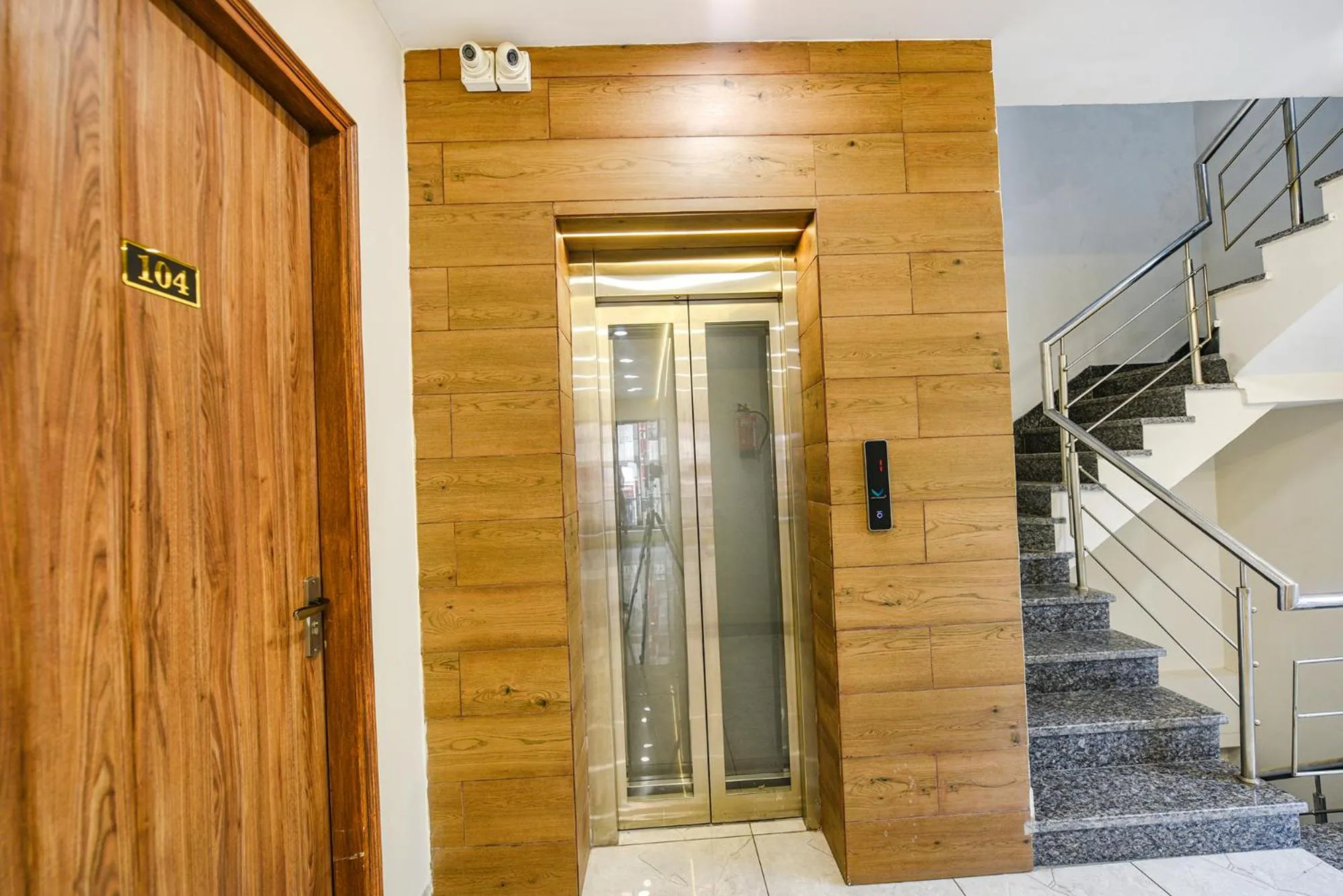 Lobby or reception in FabHotel Globe Inn