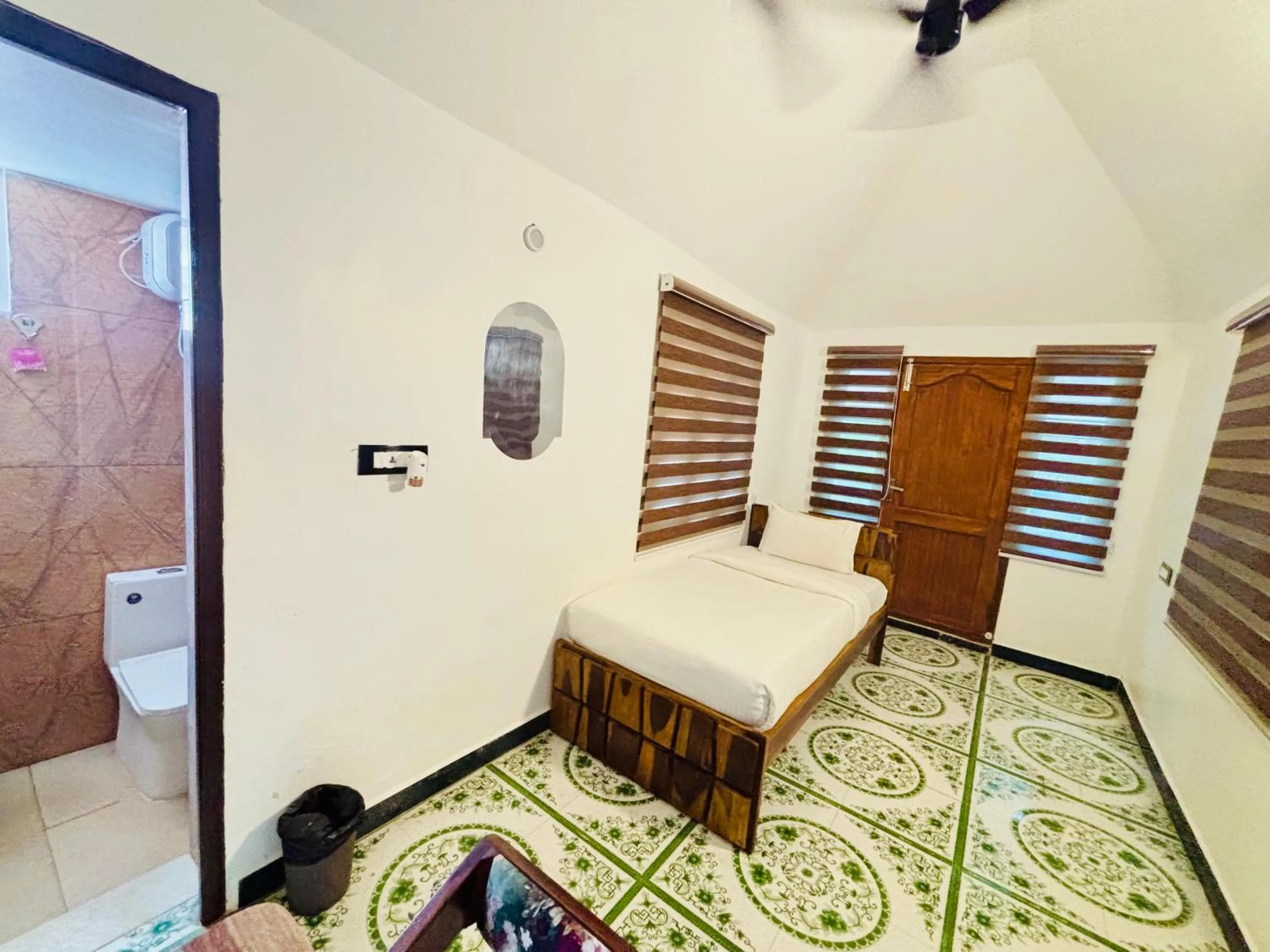 Bed in Courtyard Castle Heritage Resort