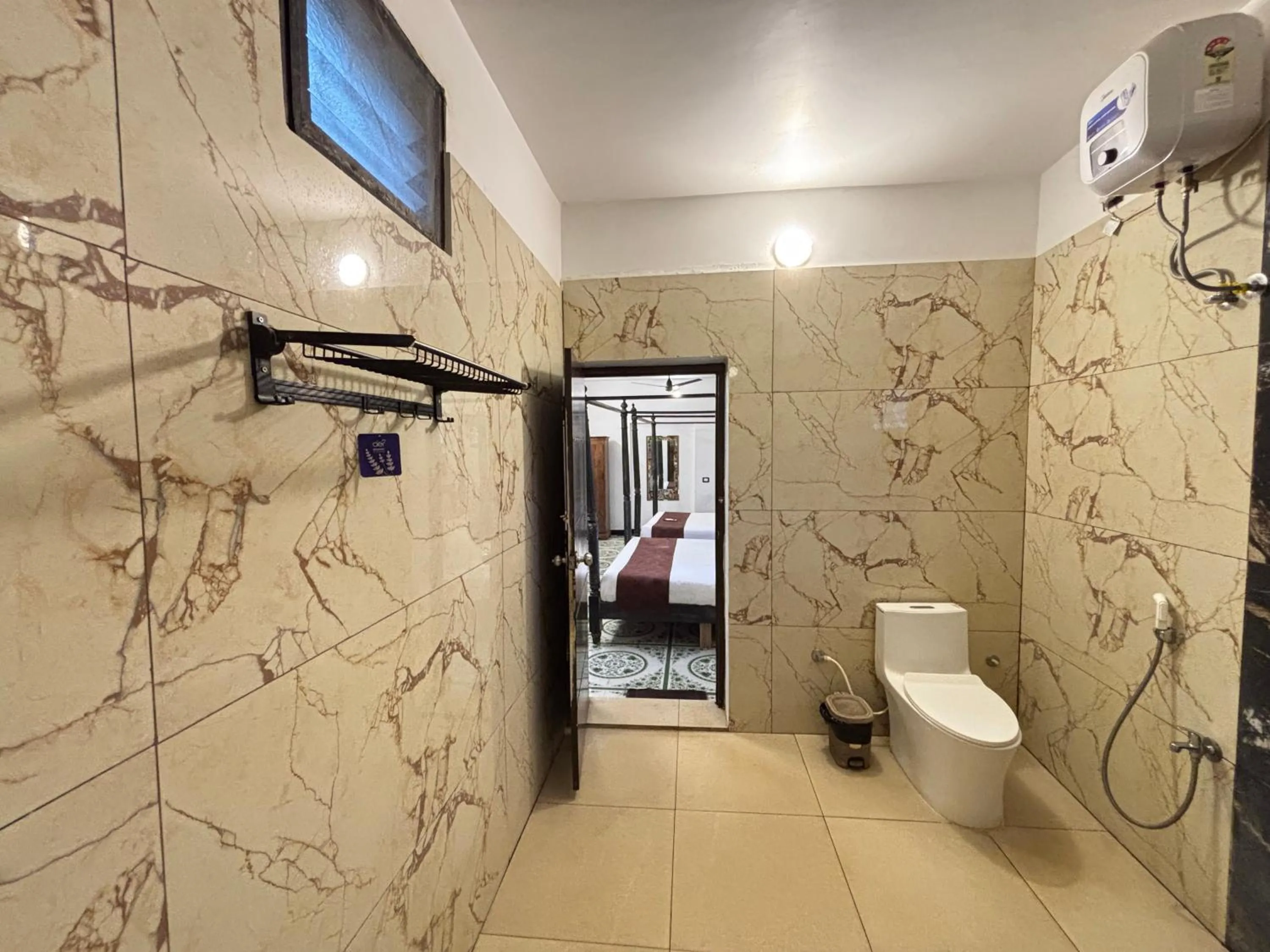 Shower in Courtyard Castle Heritage Resort