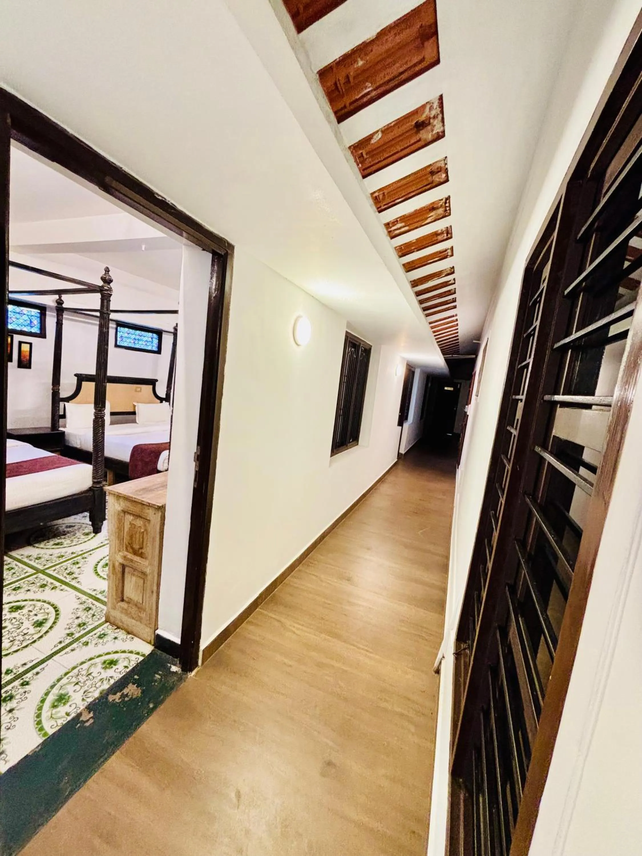 Bedroom, Bed in Courtyard Castle Heritage Resort