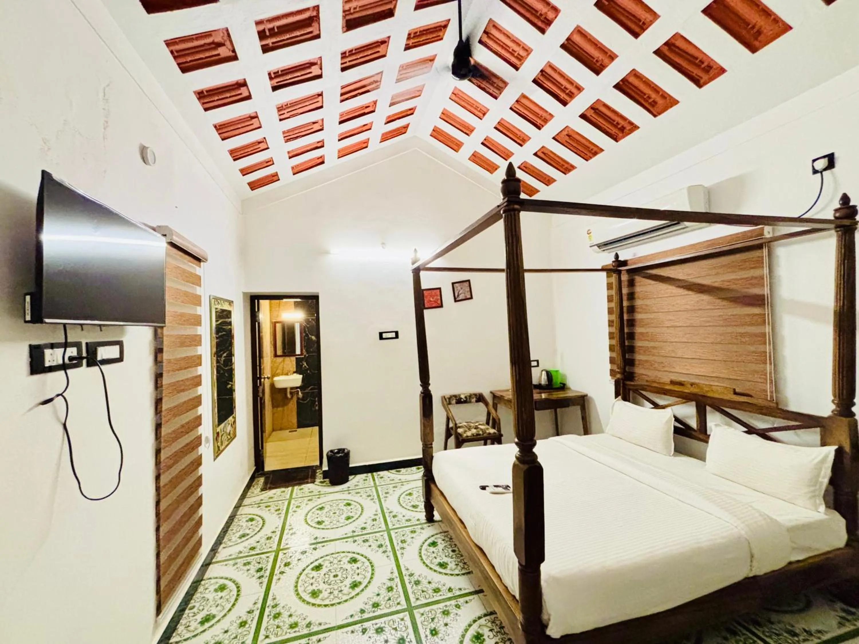 Bed in Courtyard Castle Heritage Resort