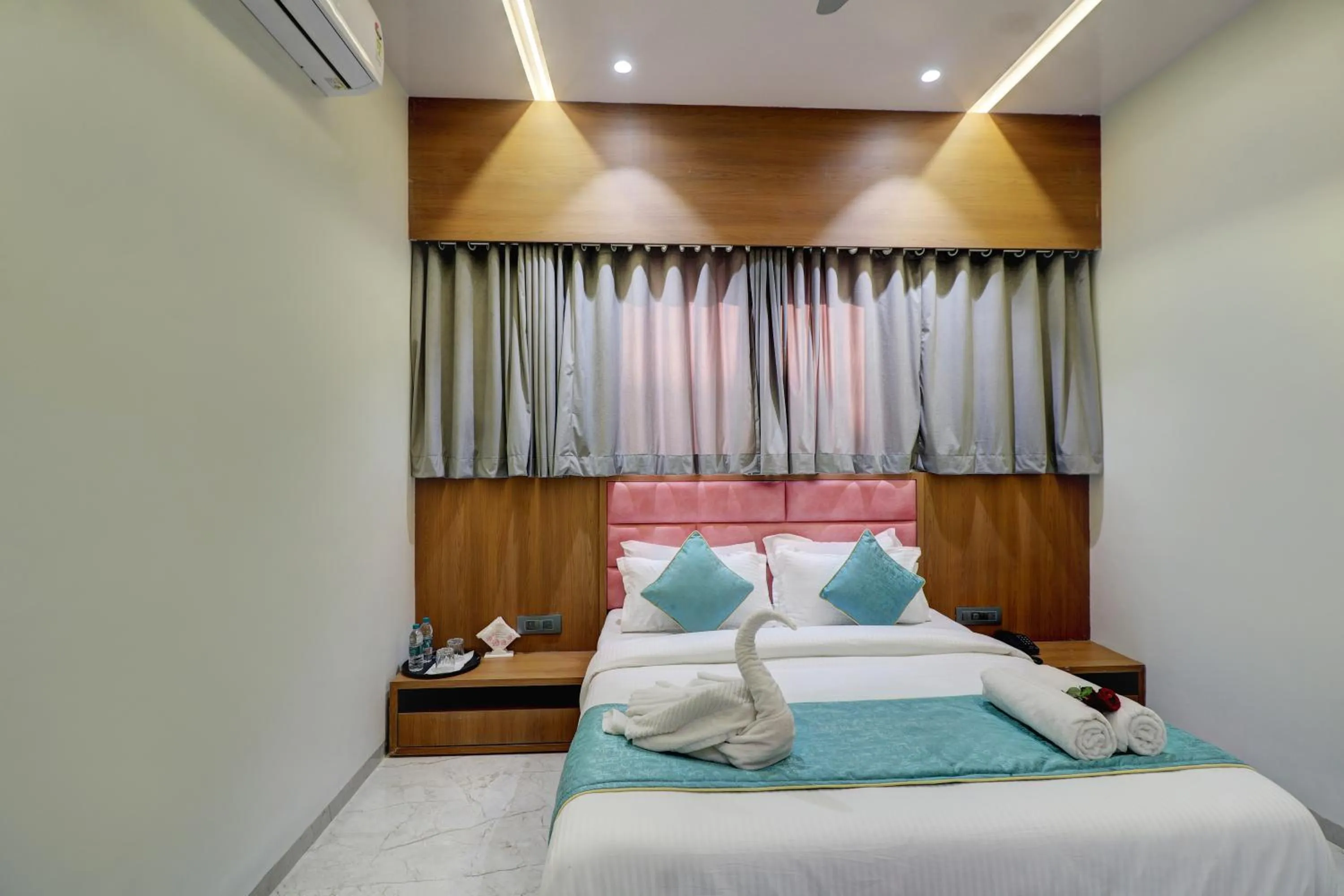 Photo of the whole room, Bed in Radhe Residency