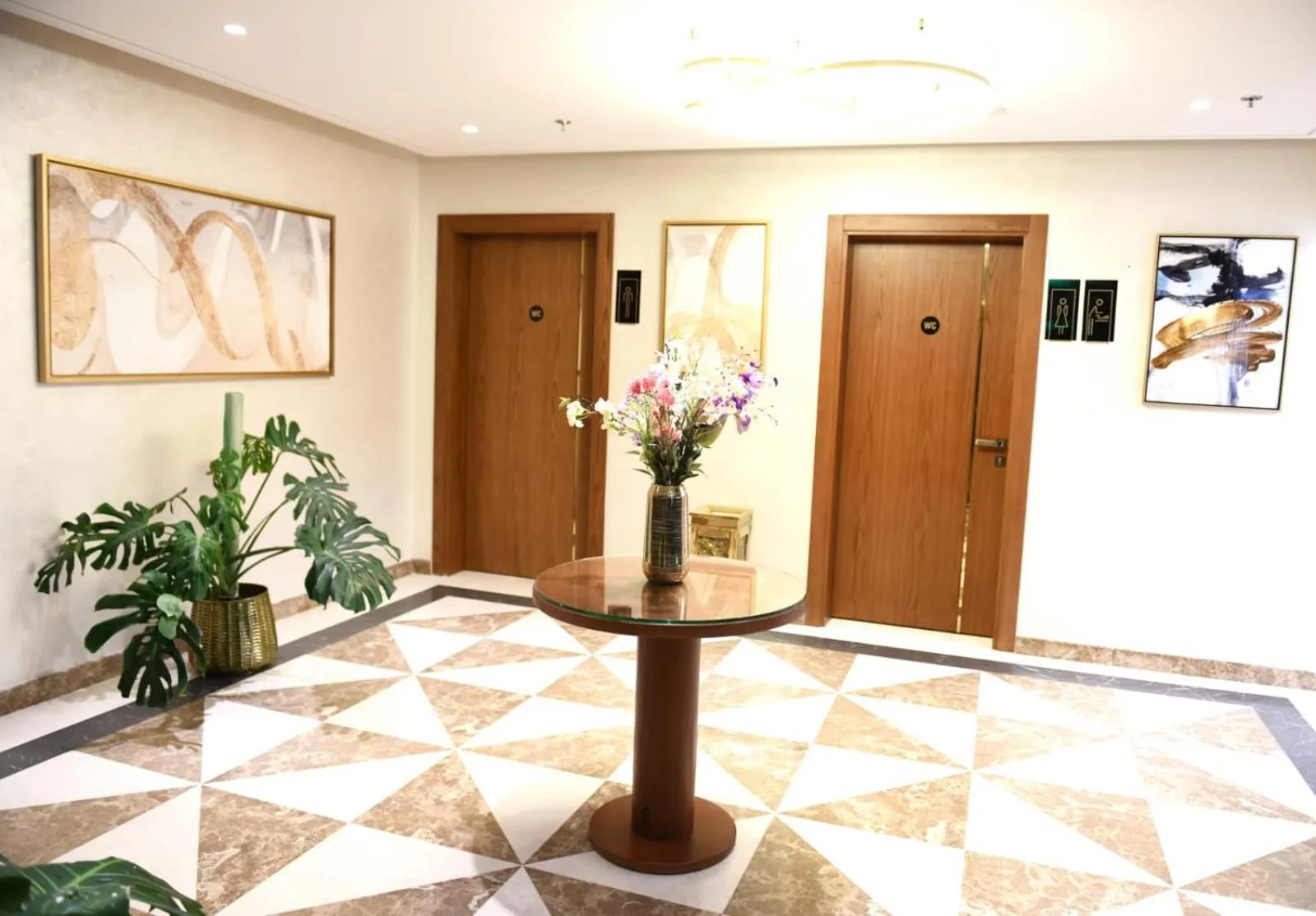 Toilet in Renee Hotel