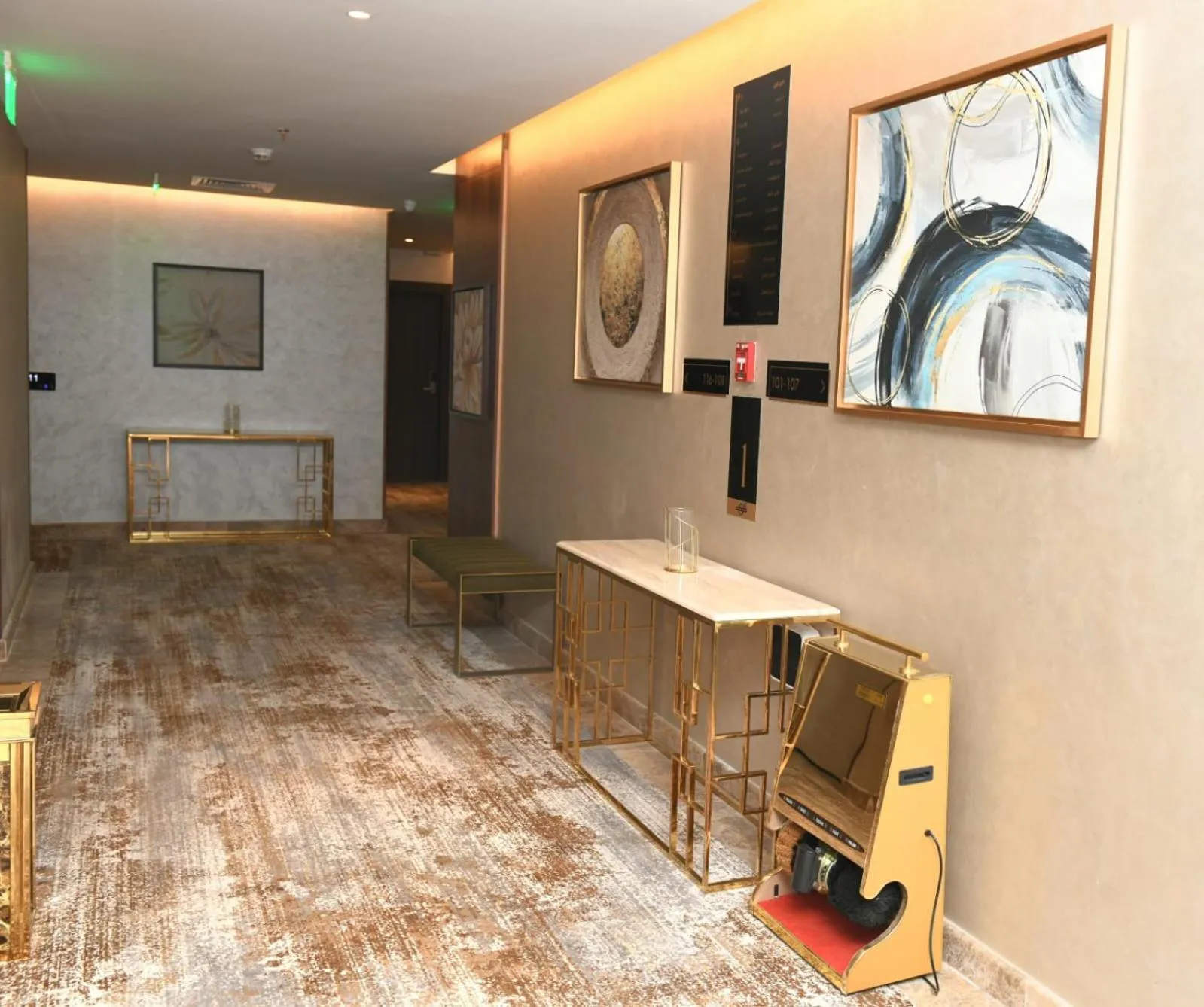 Floor plan in Renee Hotel