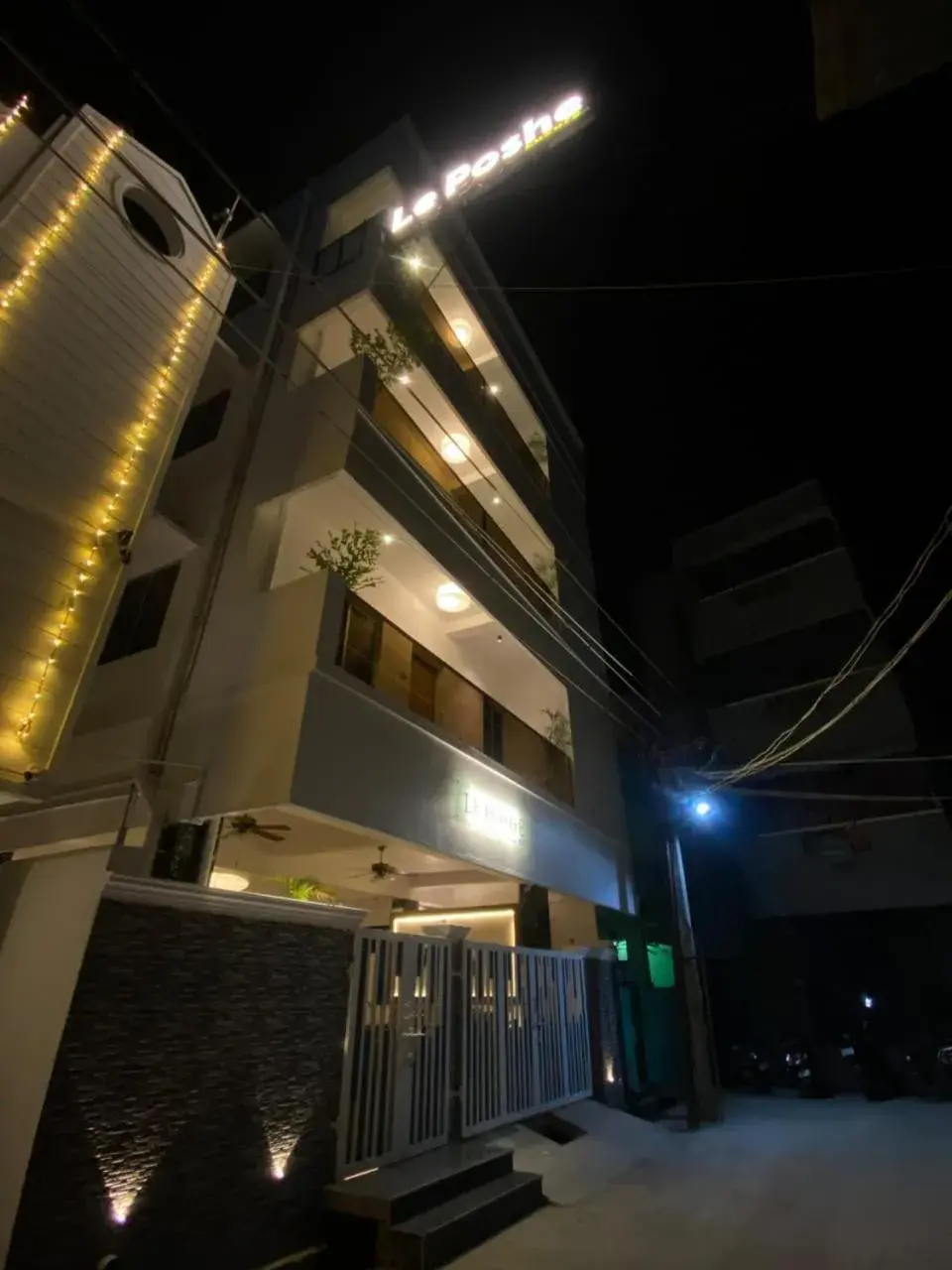 Double Room with Terrace in Le Poshe Luxury - TIE Double Room with Terrace in Le Poshe Luxury - TIE