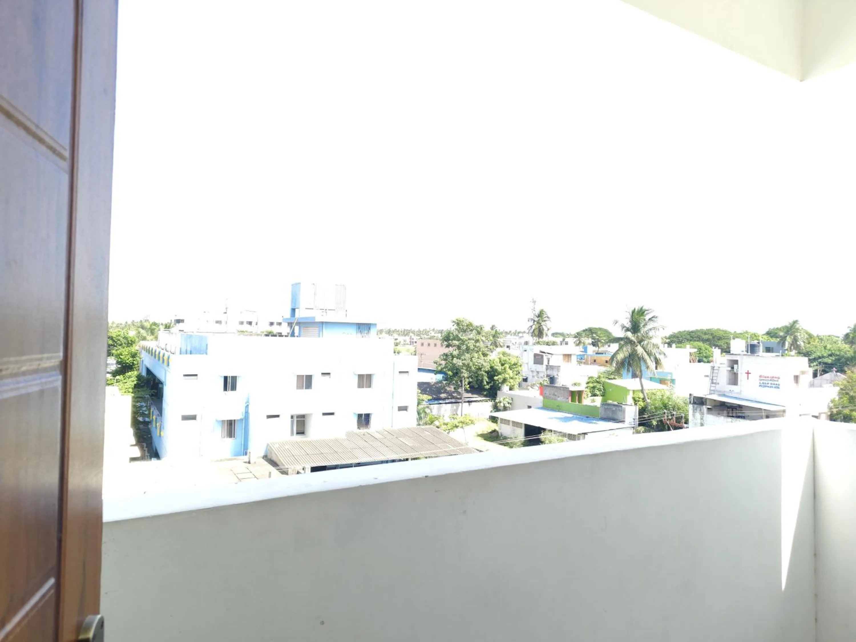 Le Poshe Luxury - TIE