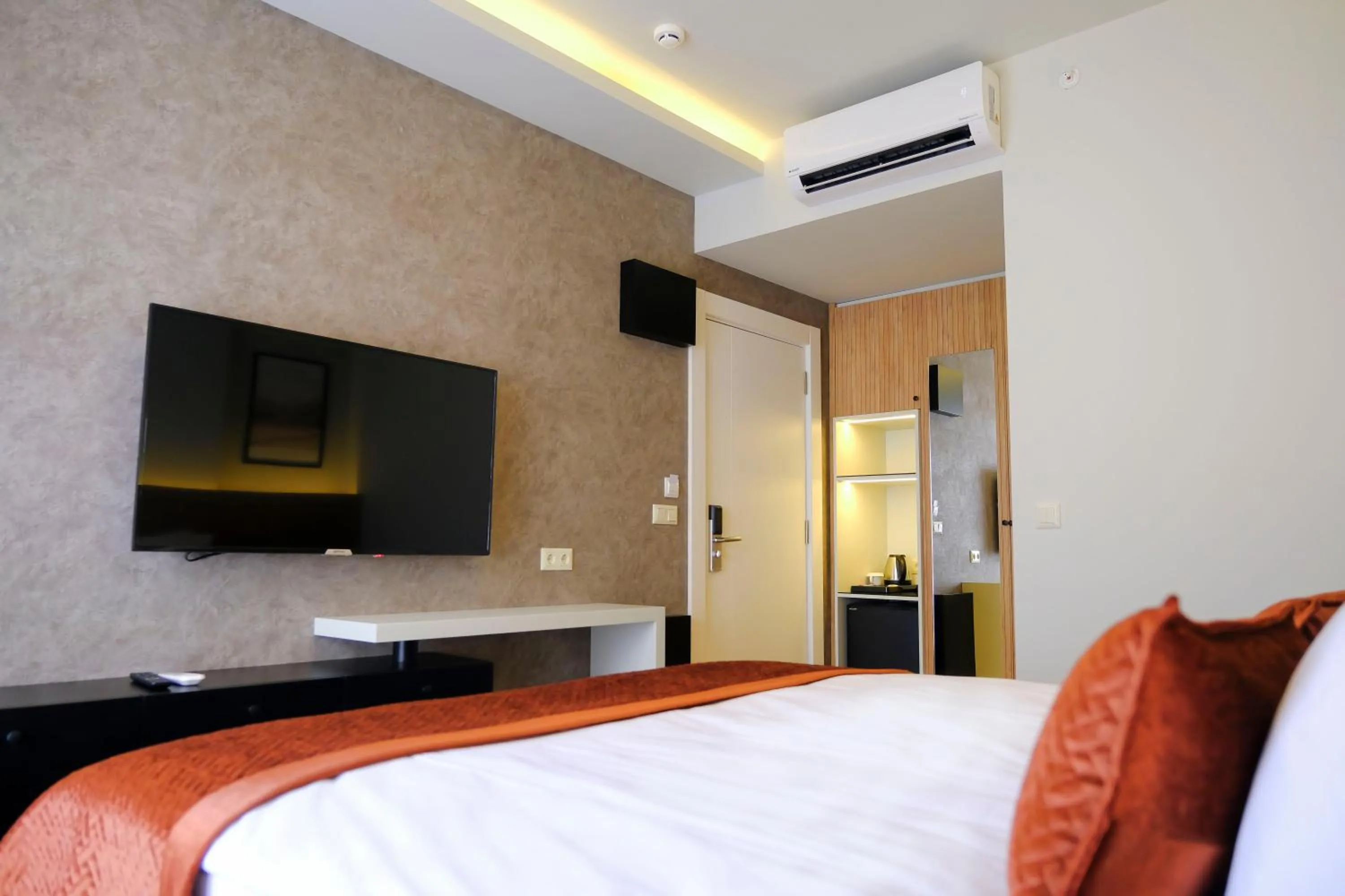 Bed in Dugi Hotel