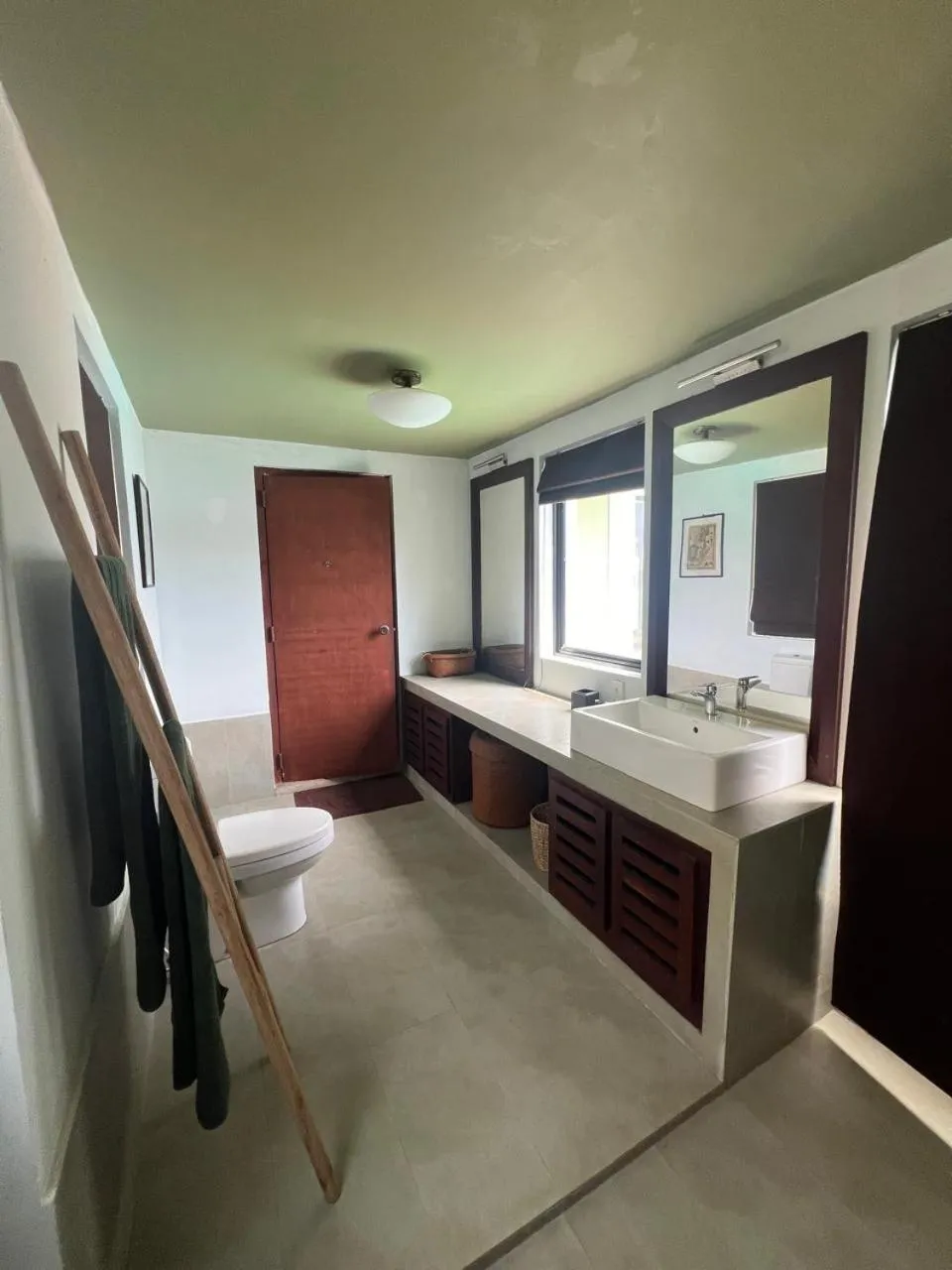 Bathroom in Kottan On Sea, Hiriketiya by The Serendipity collection