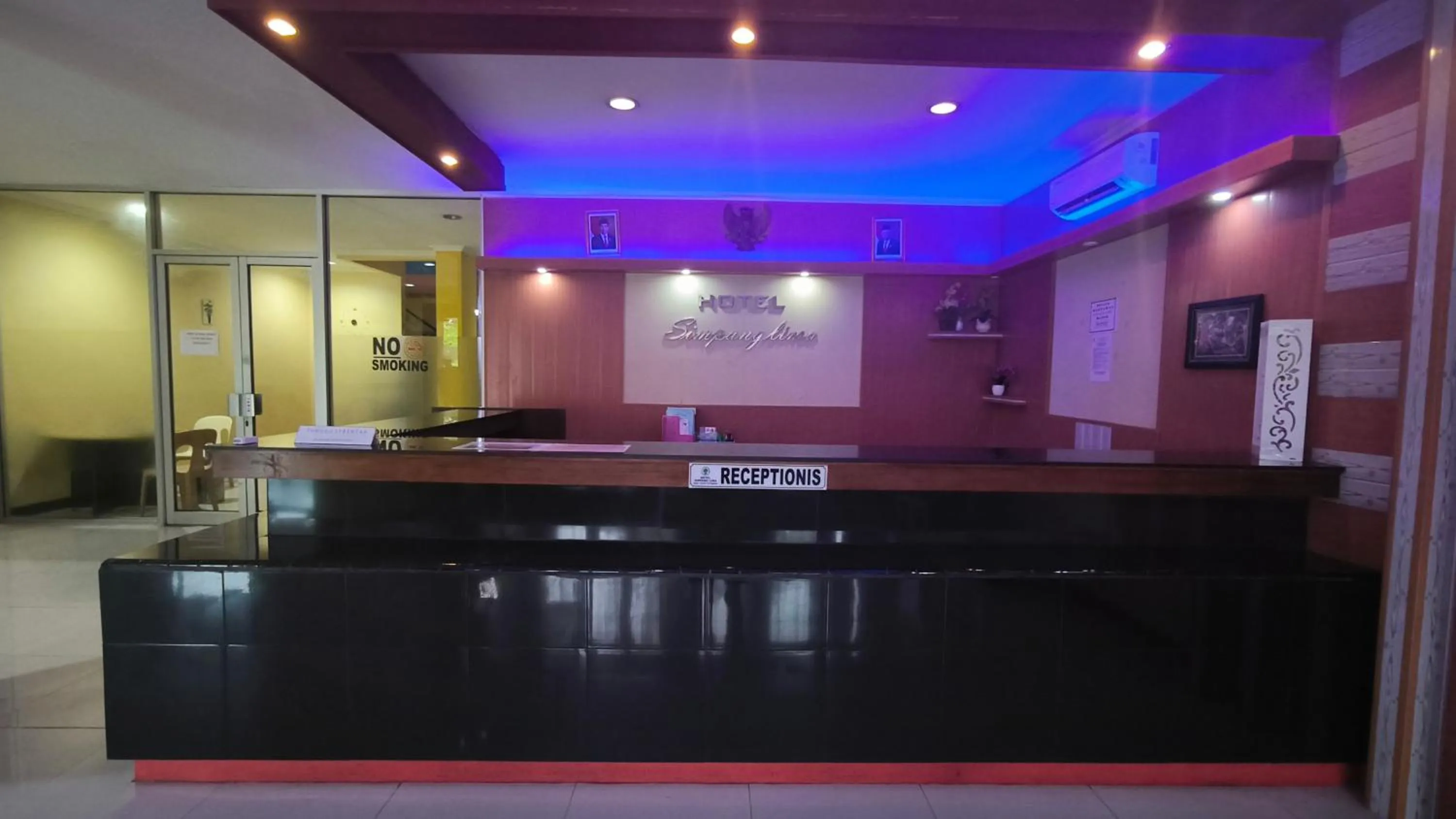 Lobby or reception in Hotel Simpang Lima Semarang
