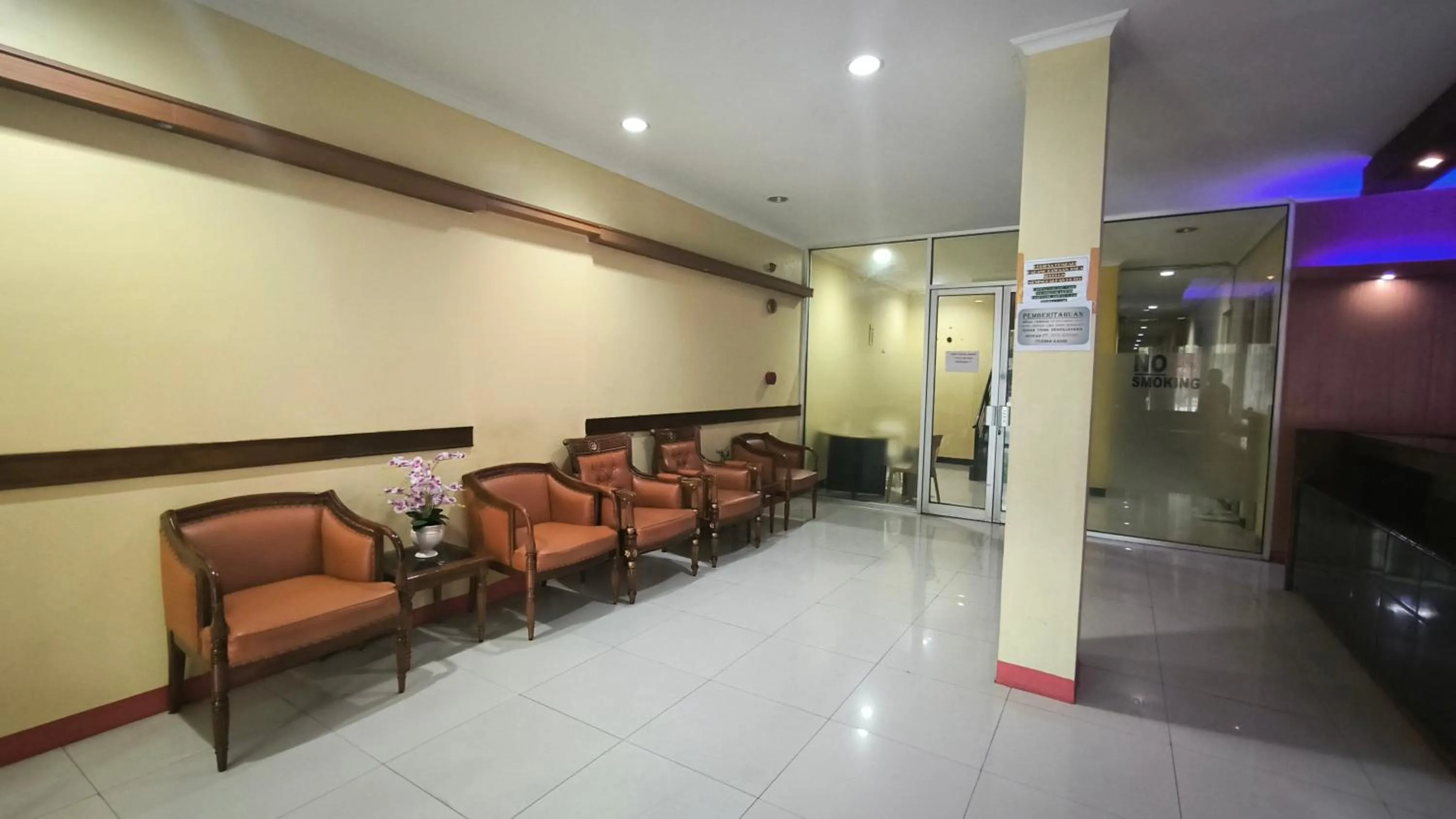 Seating area in Hotel Simpang Lima Semarang