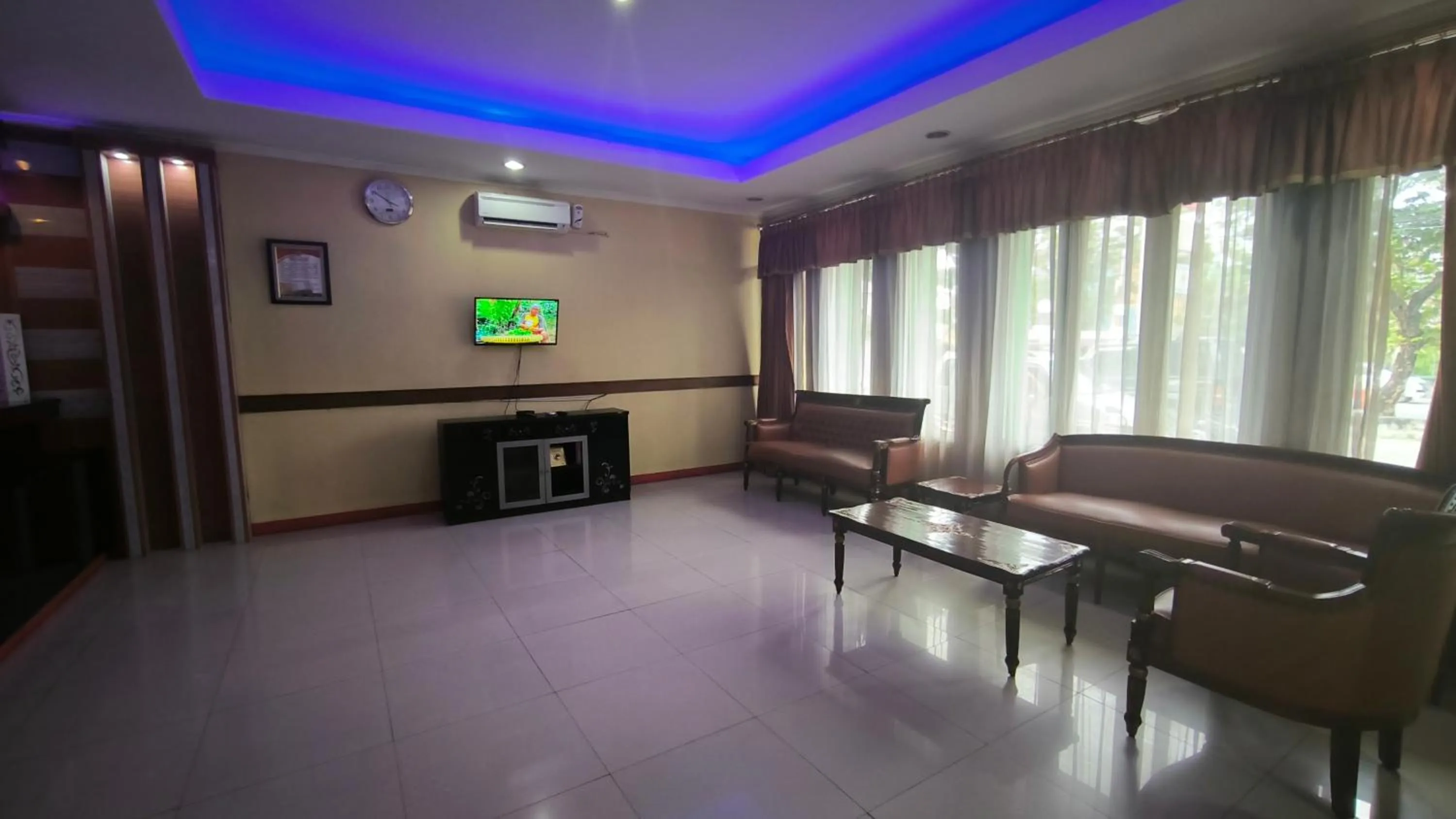 Seating area in Hotel Simpang Lima Semarang