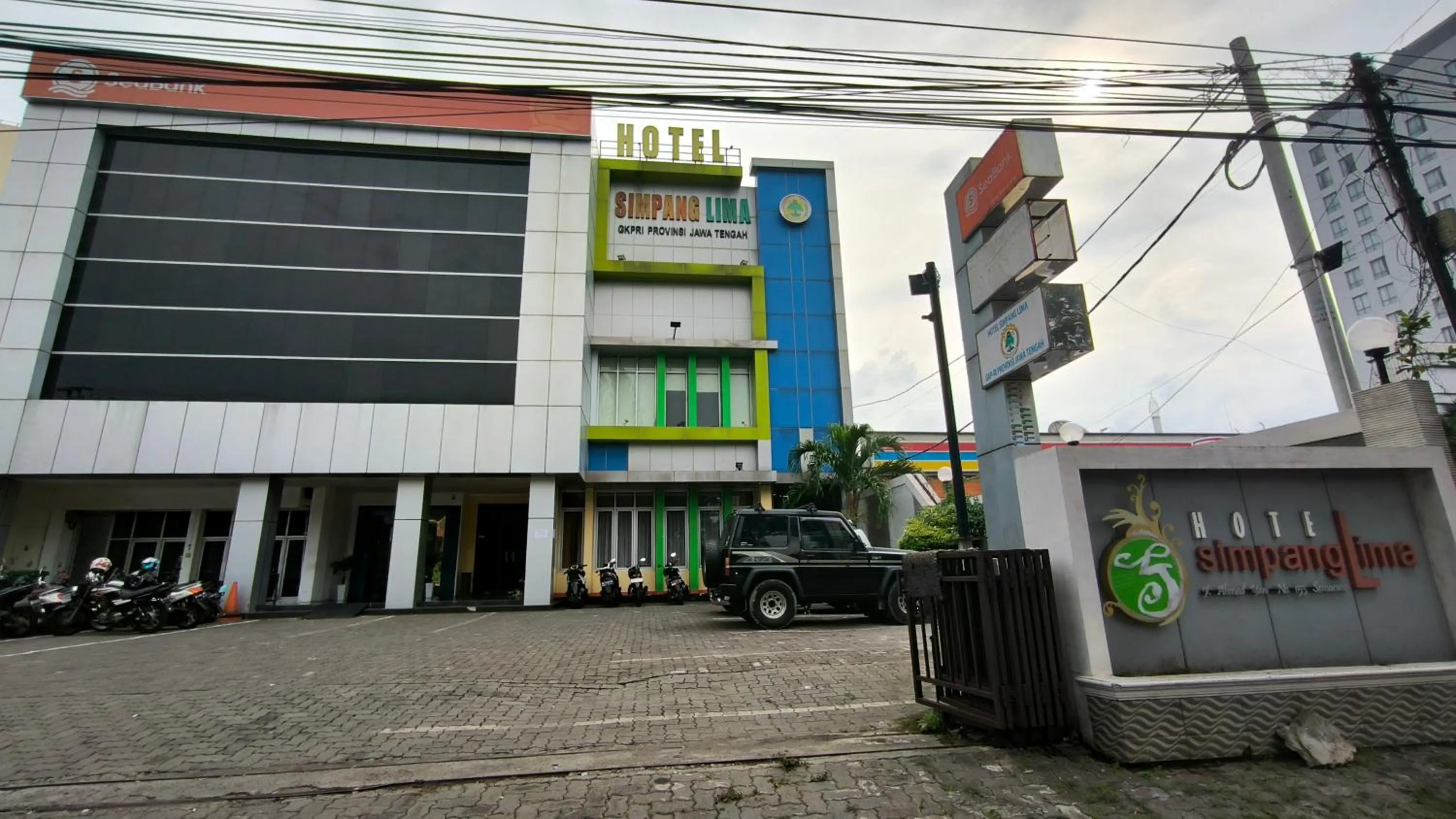 Property building in Hotel Simpang Lima Semarang