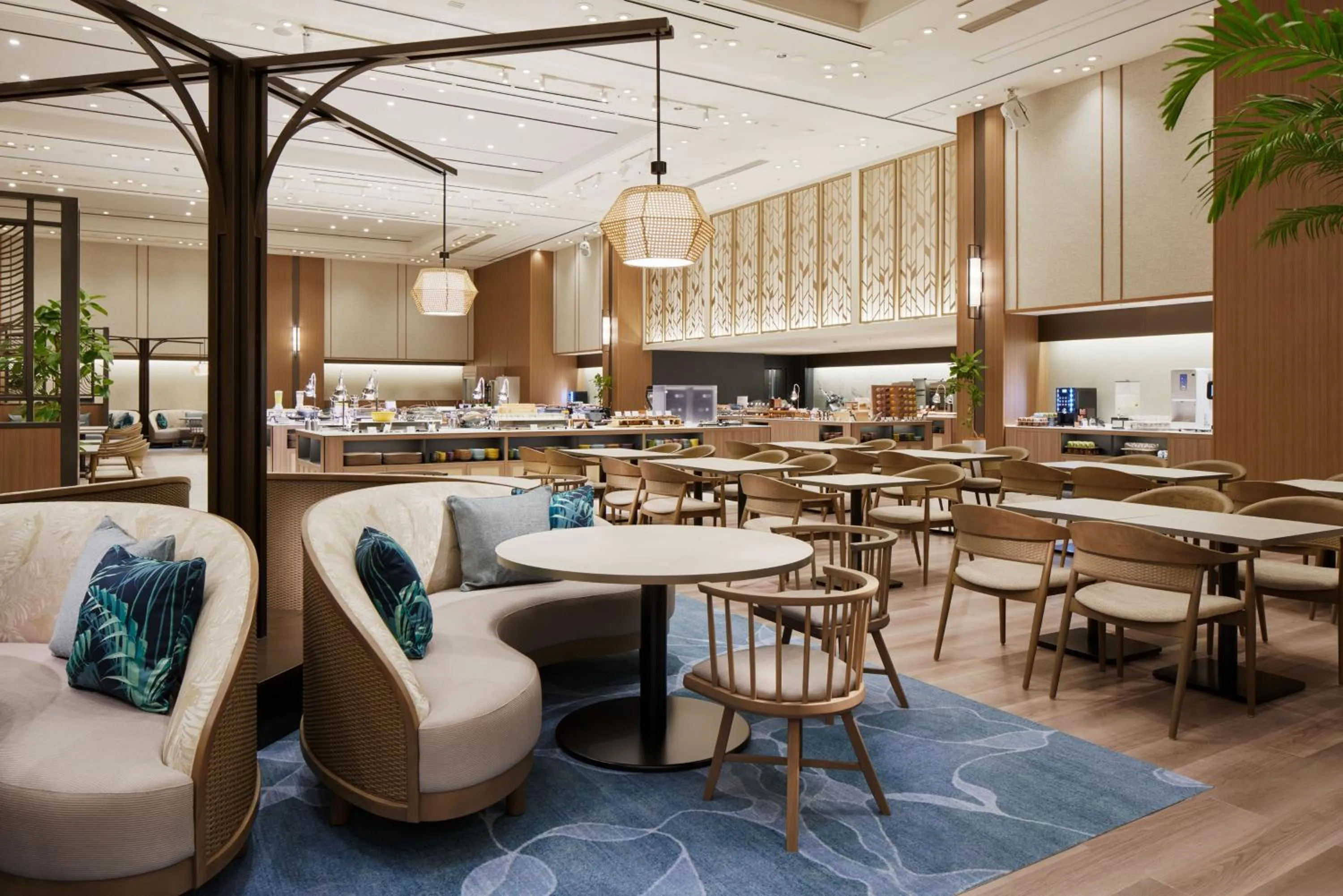 Restaurant/Places to Eat in Okinawa Zanpamisaki Royal Hotel