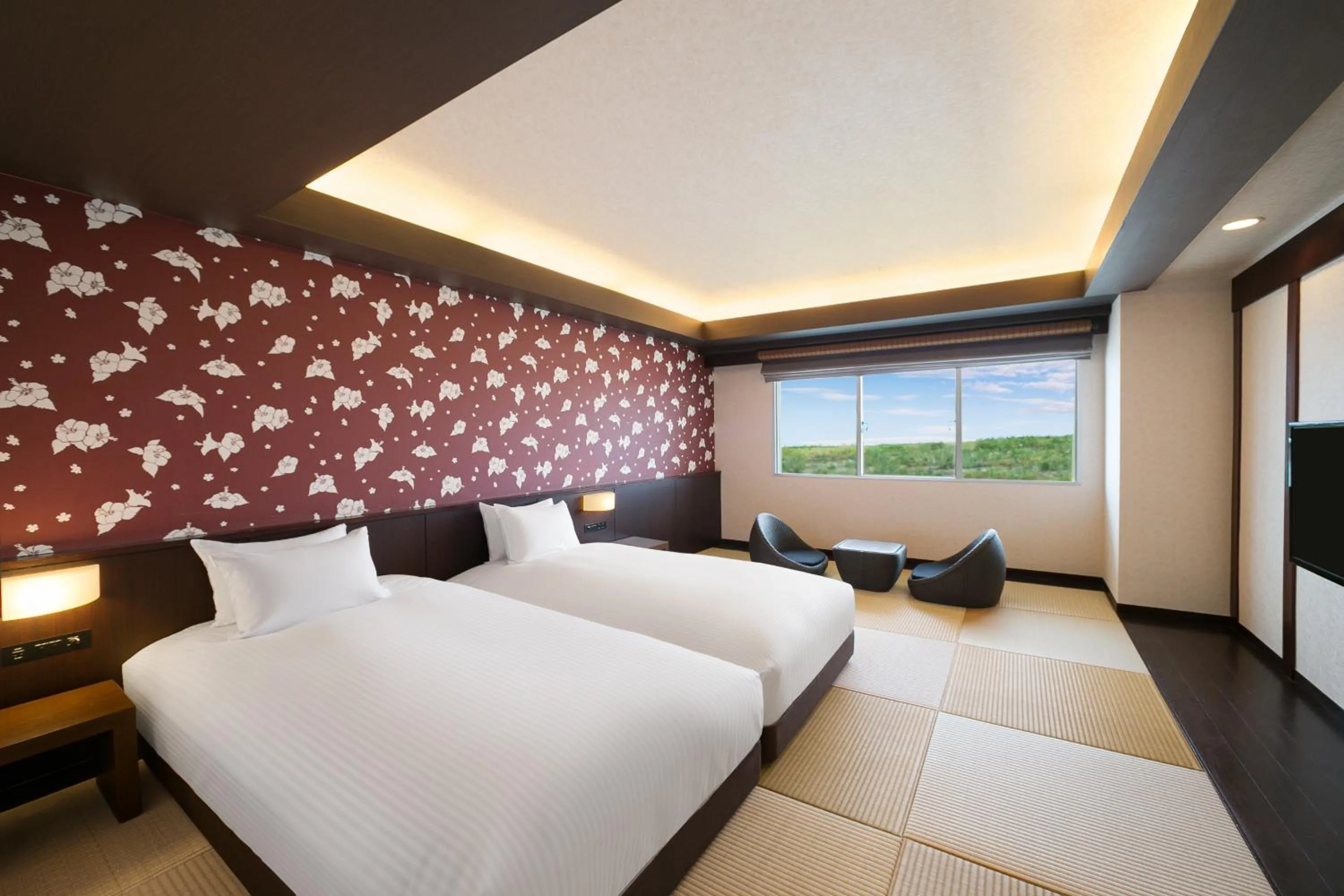 Photo of the whole room, Bed in Okinawa Zanpamisaki Royal Hotel