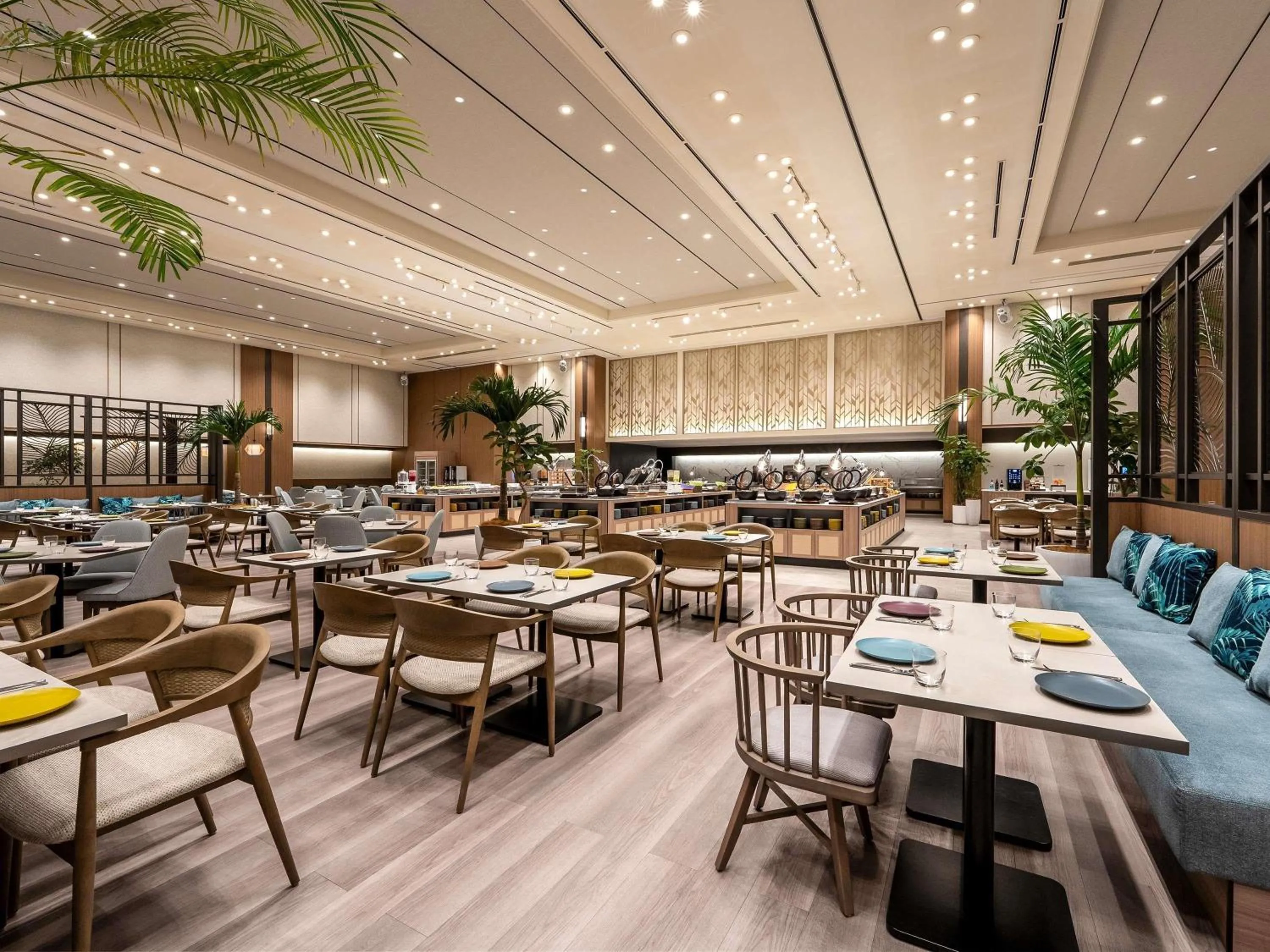 Restaurant/places to eat in Grand Mercure Okinawa Cape Zanpa Resort