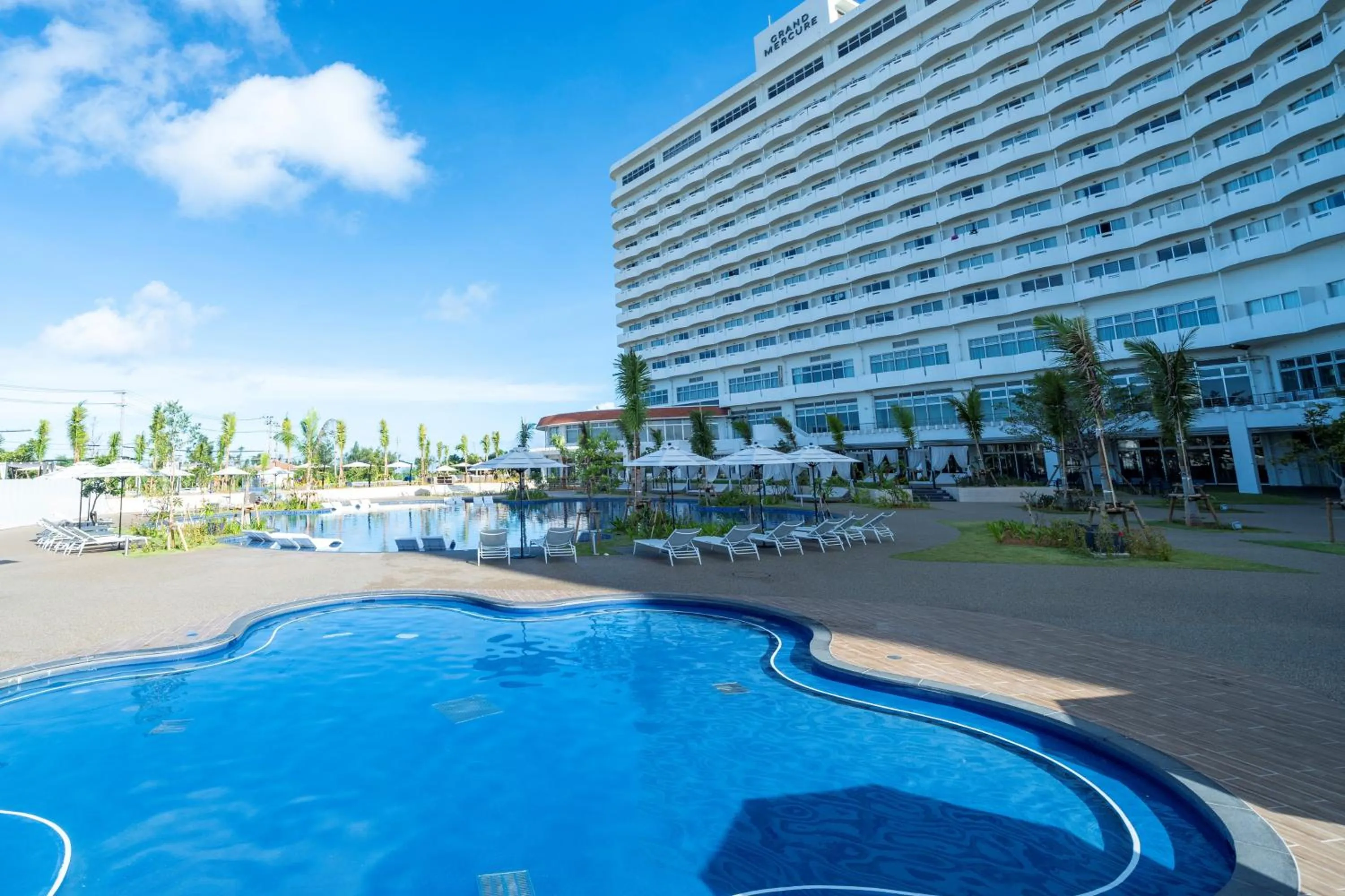 Property building, Swimming Pool in Okinawa Zanpamisaki Royal Hotel