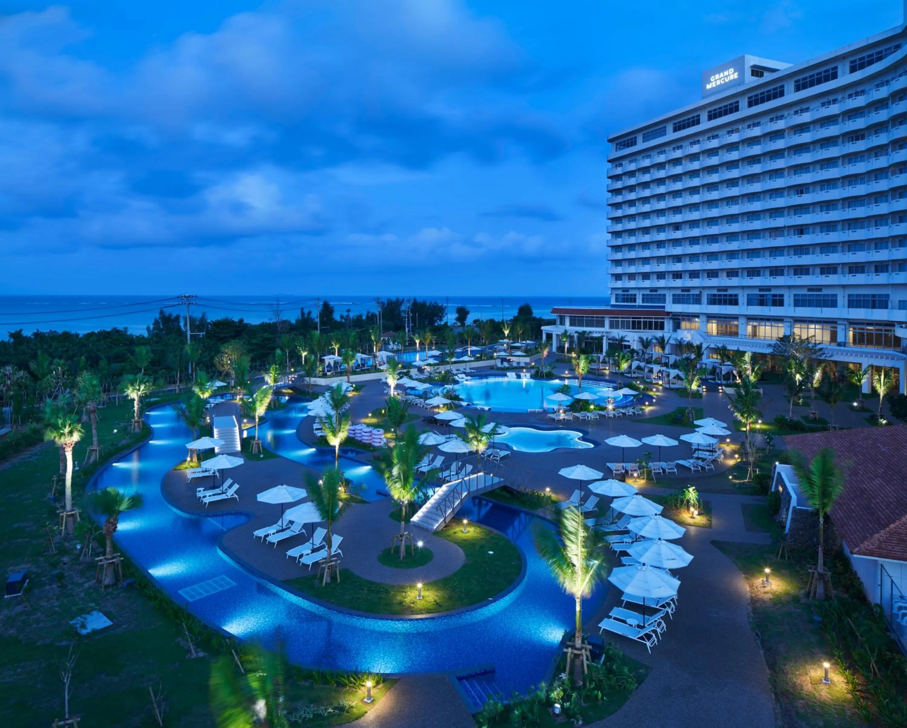 Swimming pool in Grand Mercure Okinawa Cape Zanpa Resort