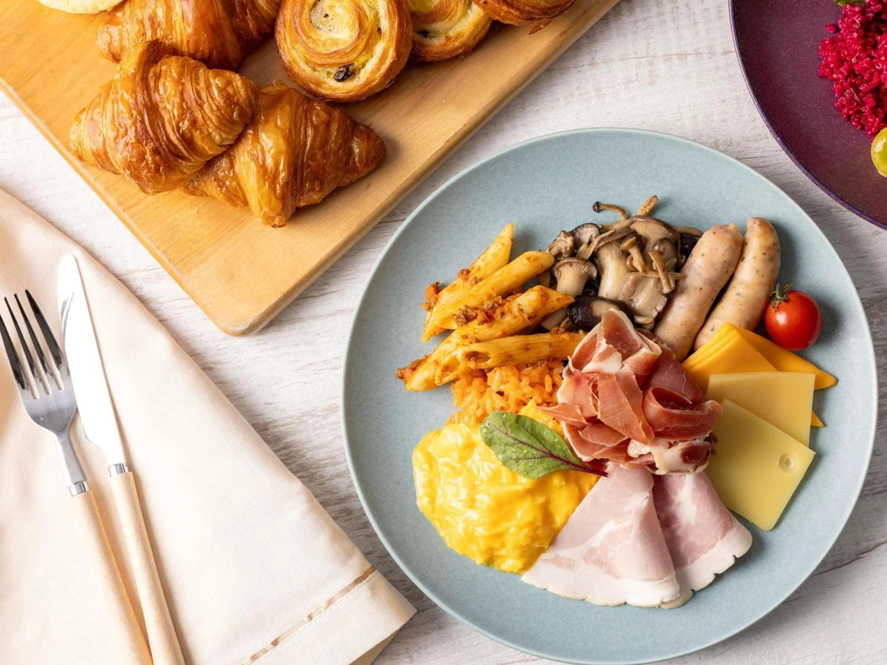 Restaurant/places to eat in Grand Mercure Sapporo Odori Park