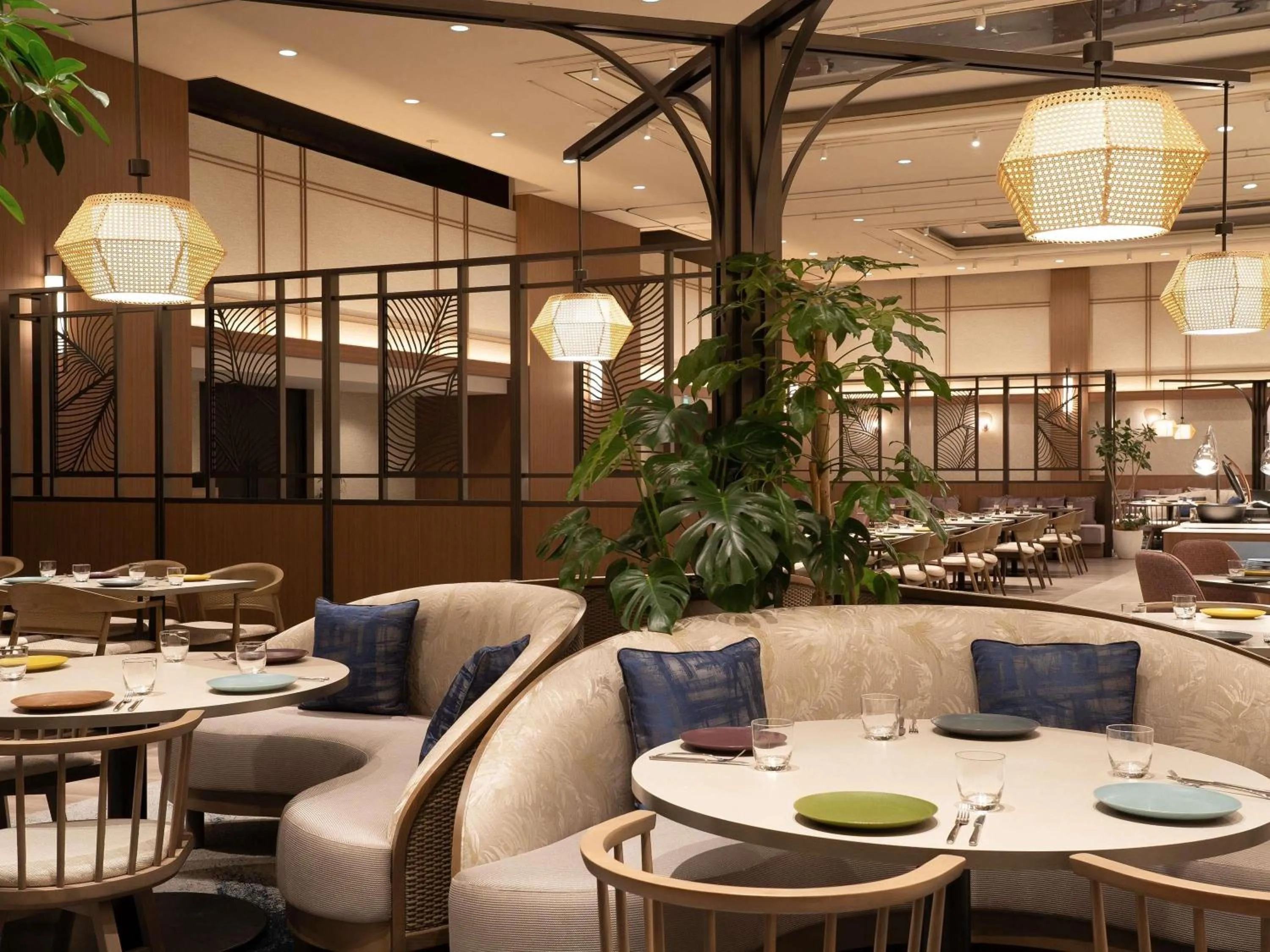 Restaurant/places to eat in Grand Mercure Awaji Island Resort & Spa