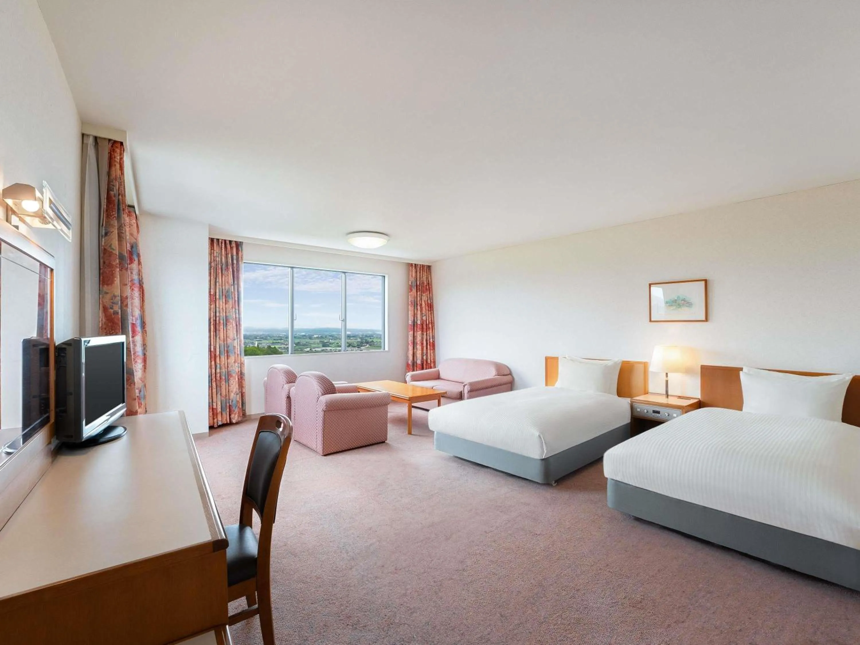 Bedroom, Bed in Mercure Toyama Tonami Resort & Spa