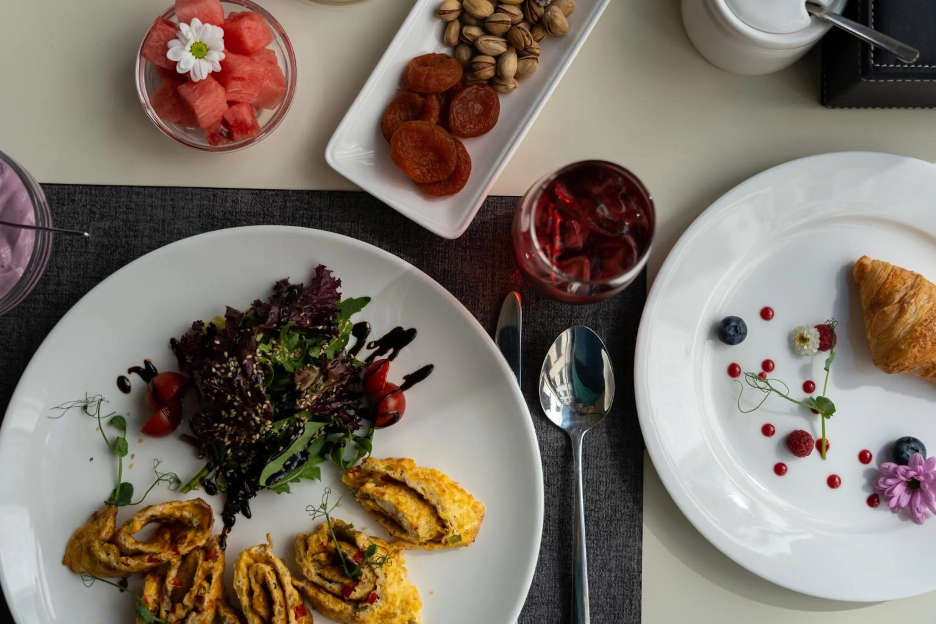 Food and drinks in StayInn City Center