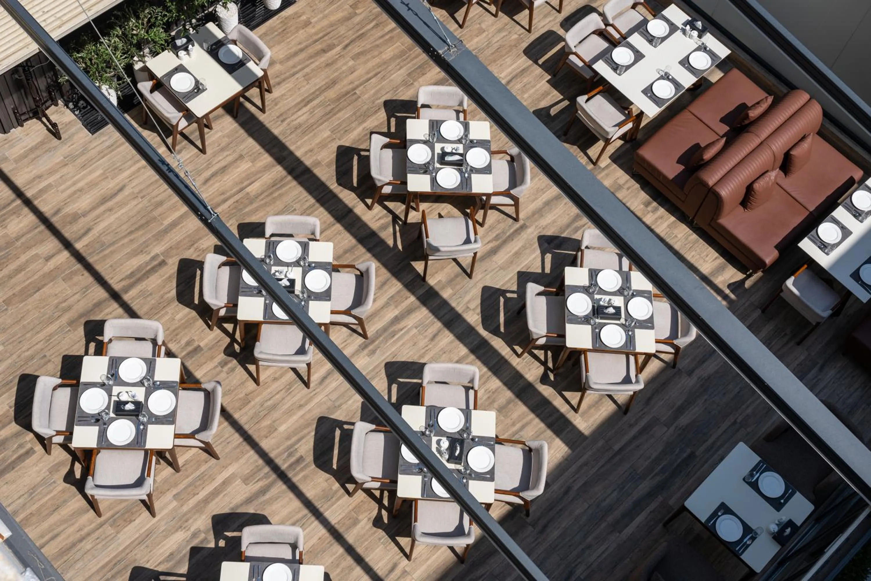 Restaurant/places to eat in StayInn City Center