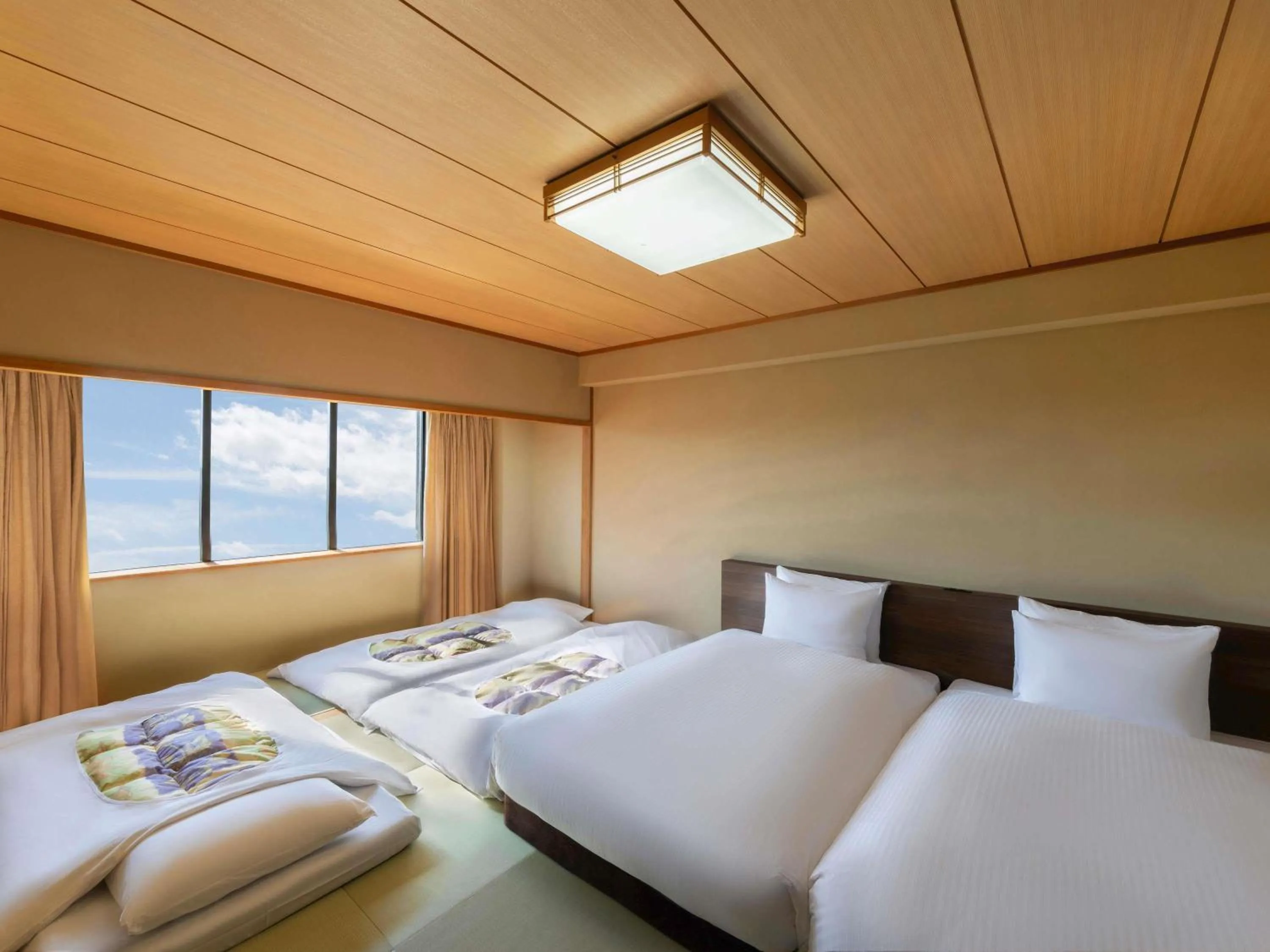 Bedroom, Bed in Grand Mercure Nasu Highlands Resort & Spa